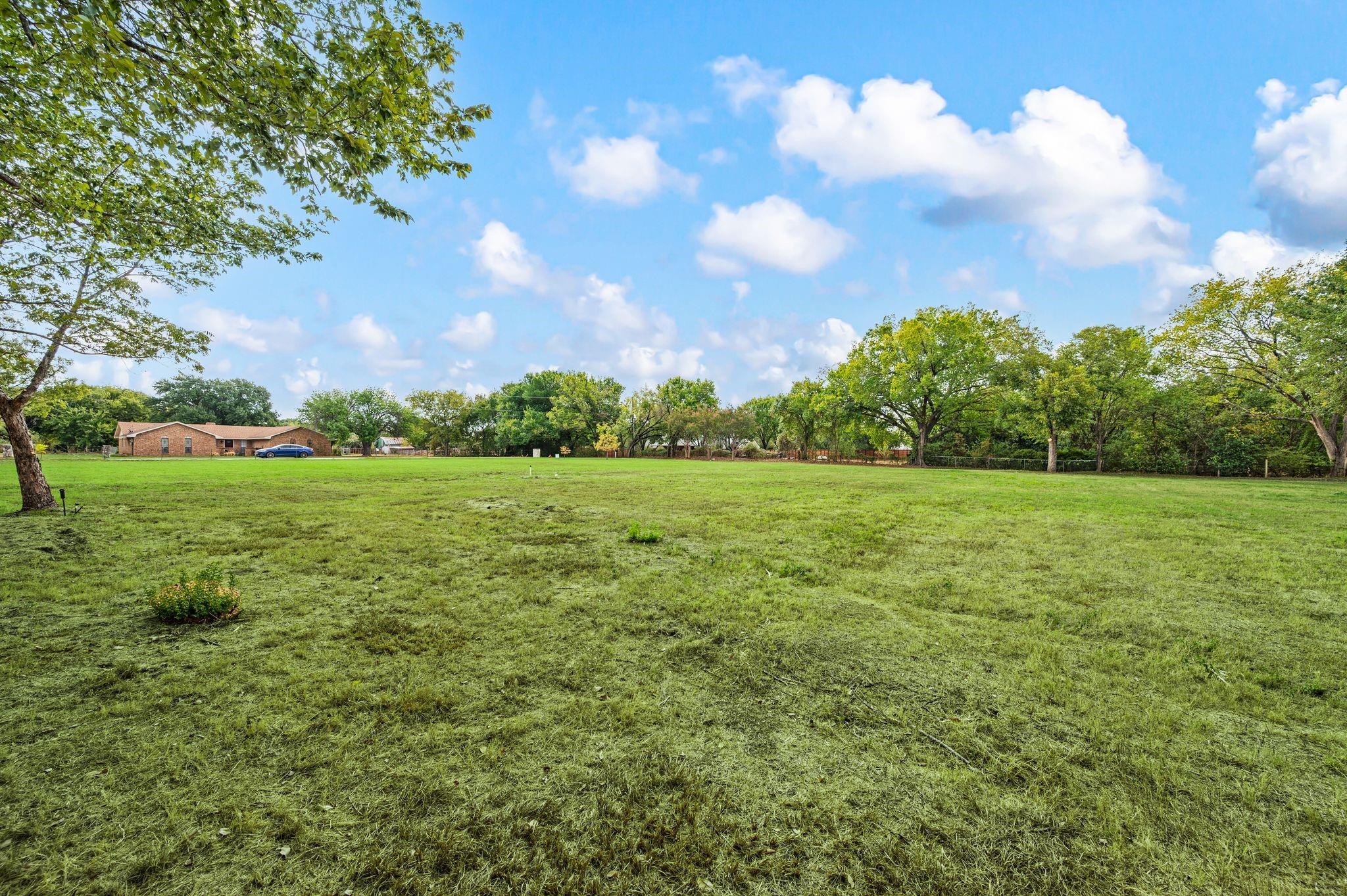 main property photo 12