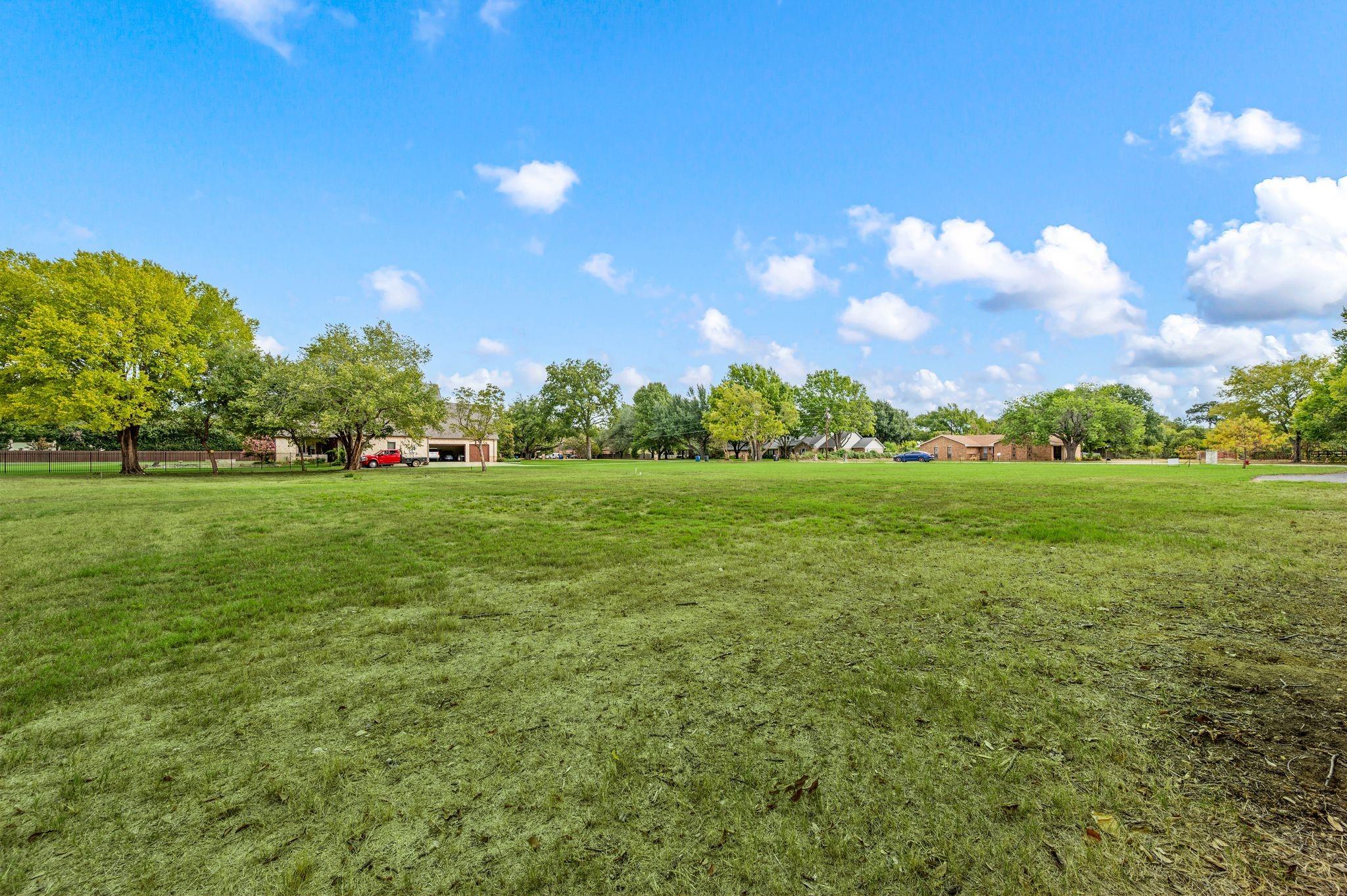 main property photo 13