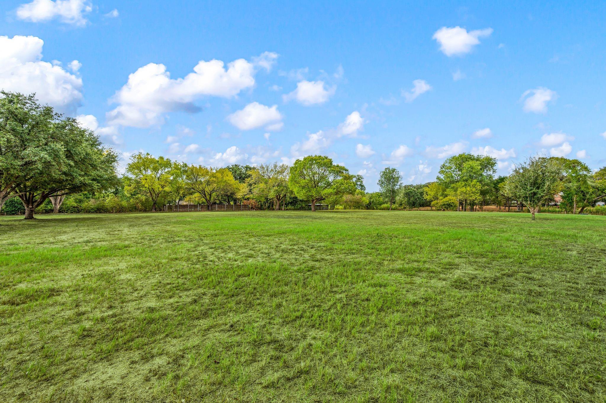 main property photo 15