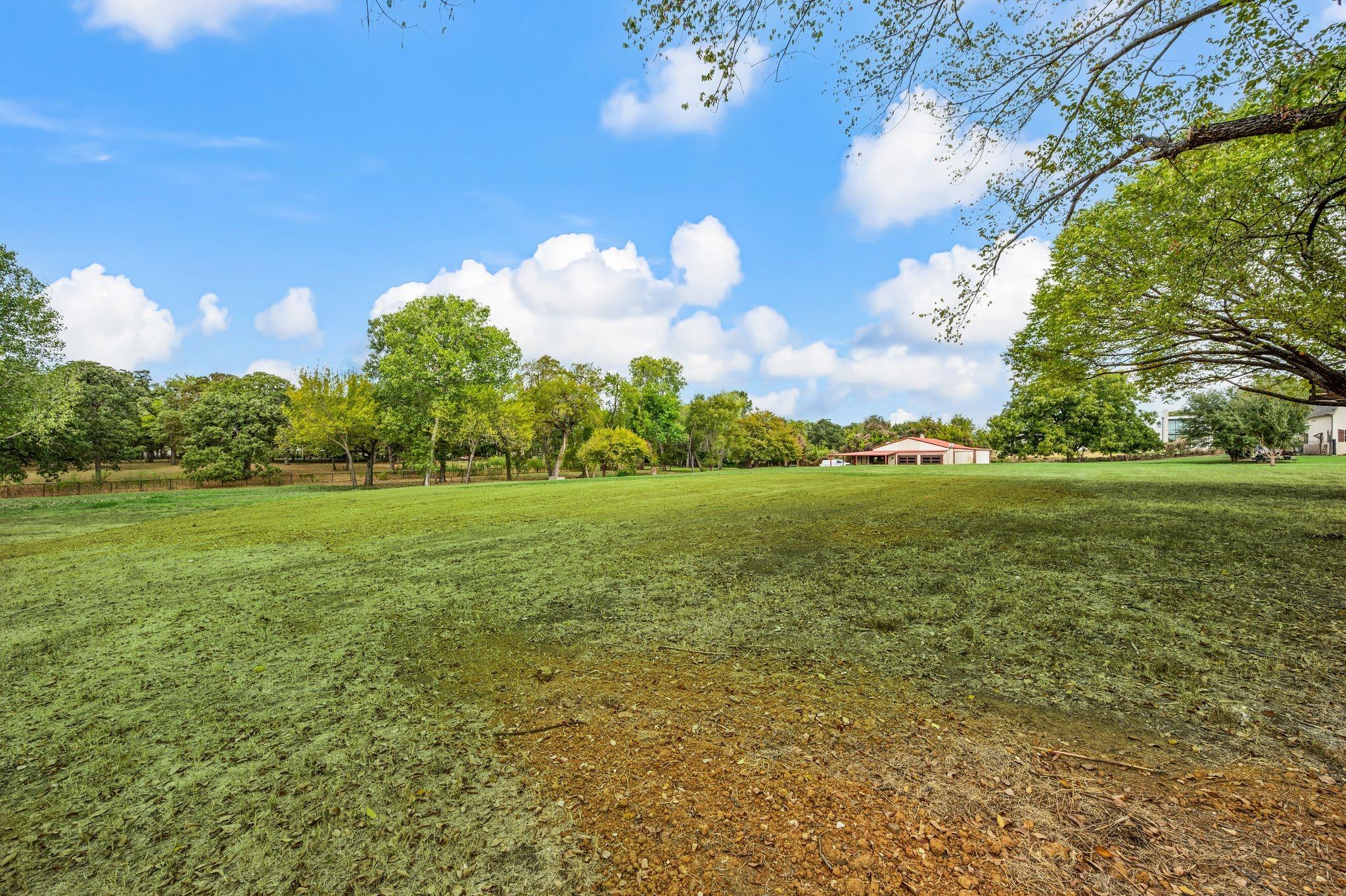 main property photo 18