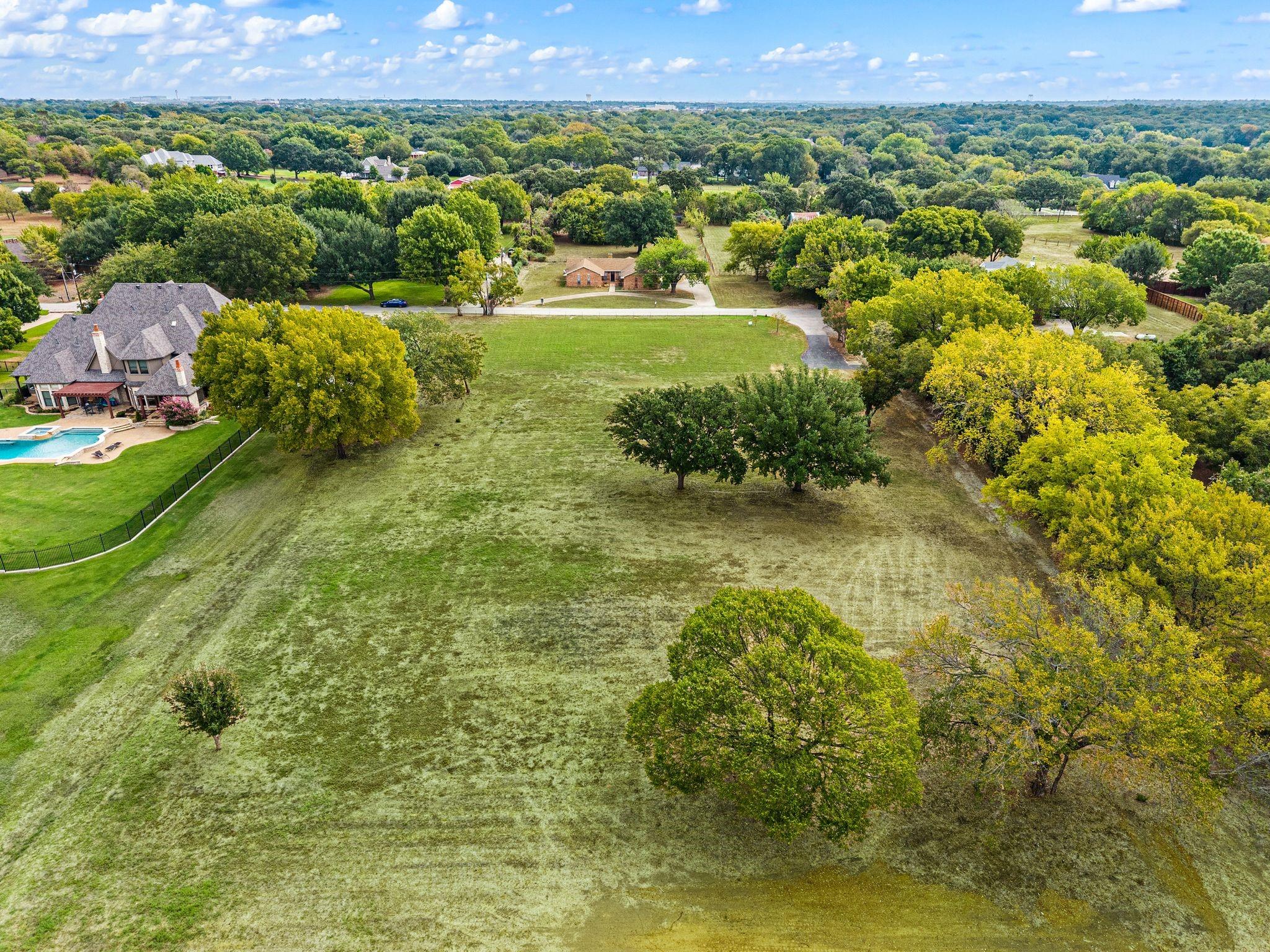 main property photo 28