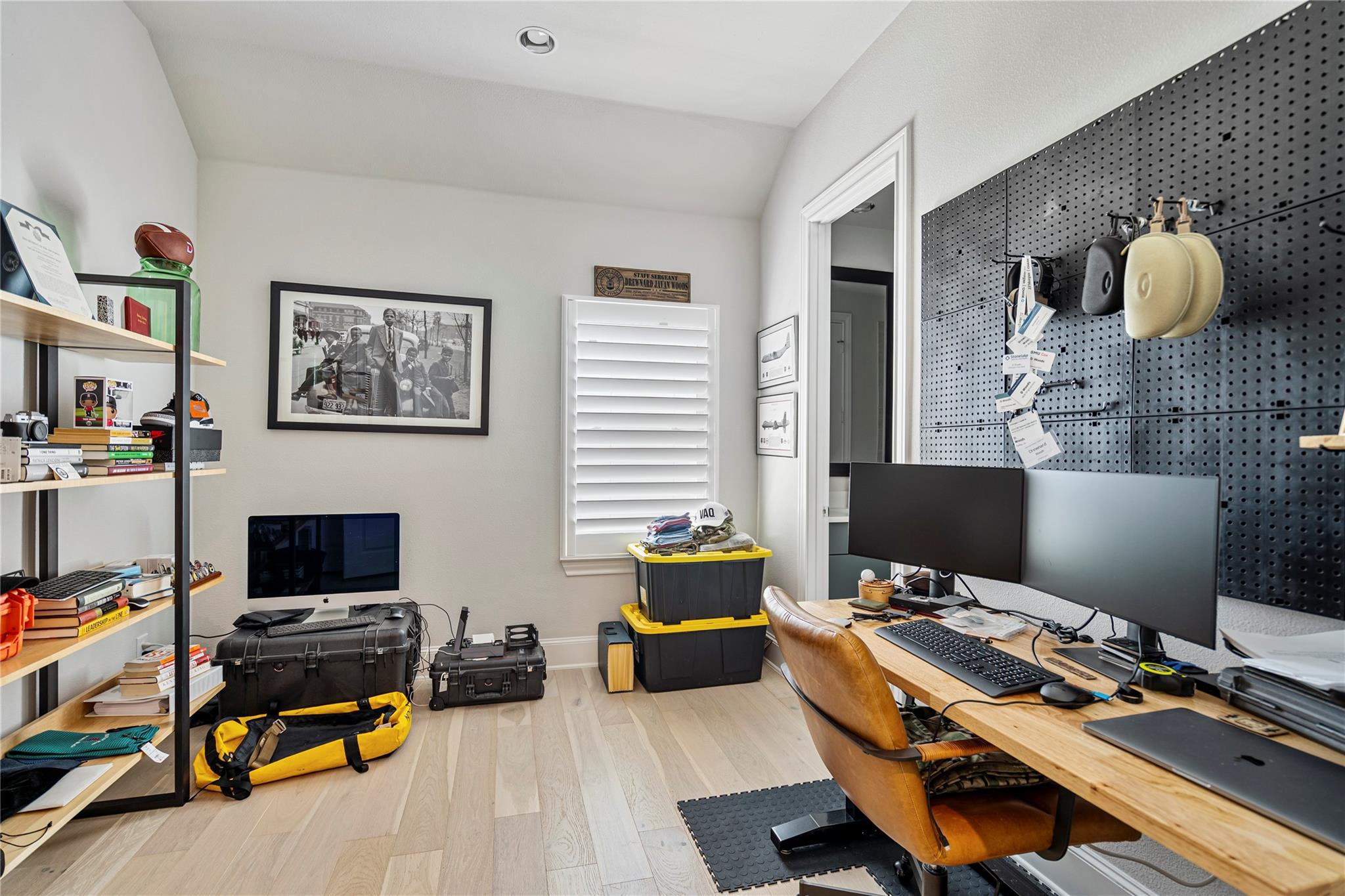 main property photo 12