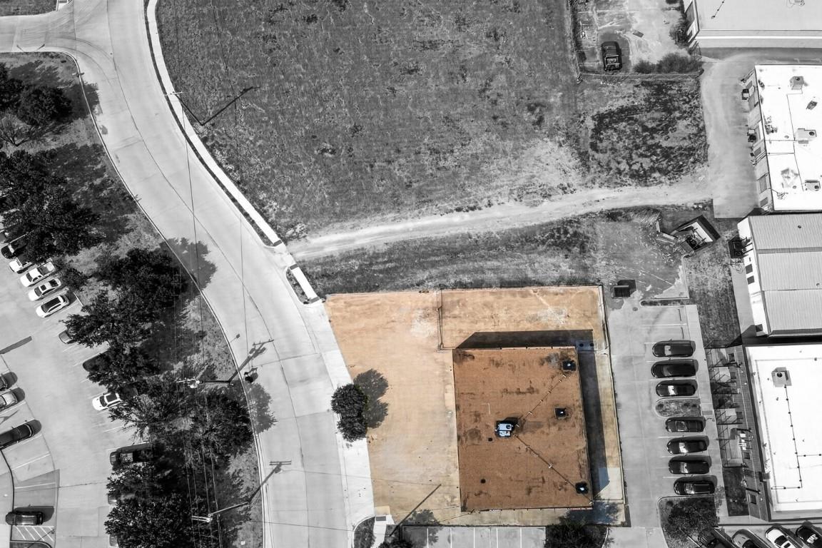 main property photo 18
