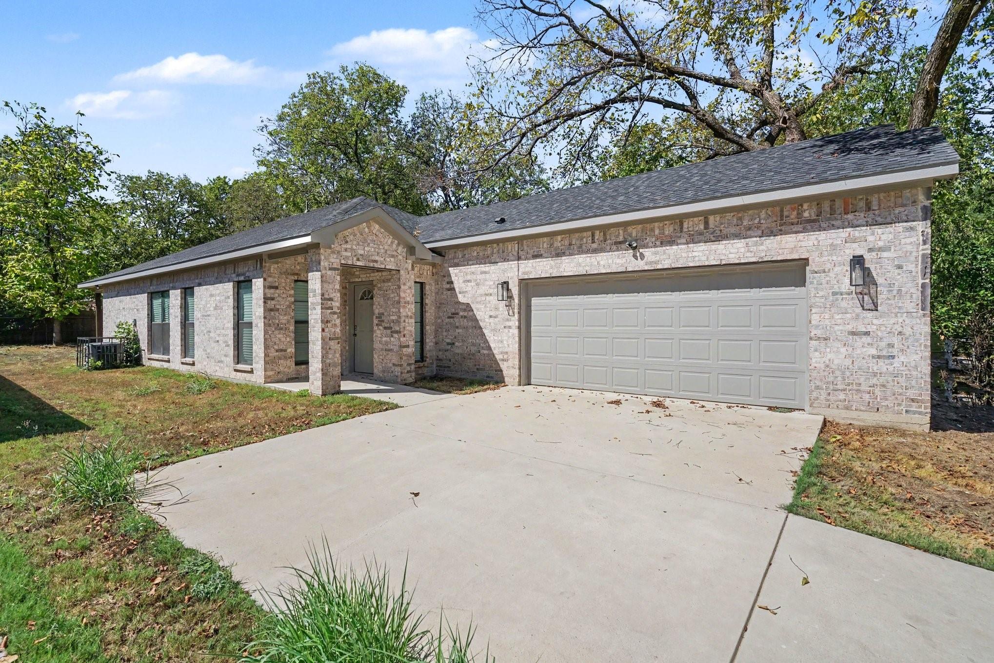 main property photo 0