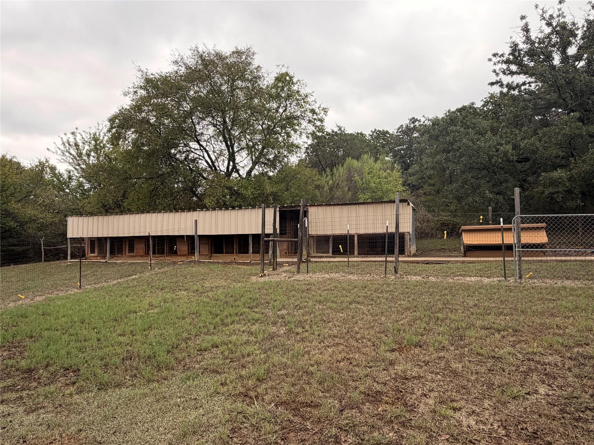 main property photo 32