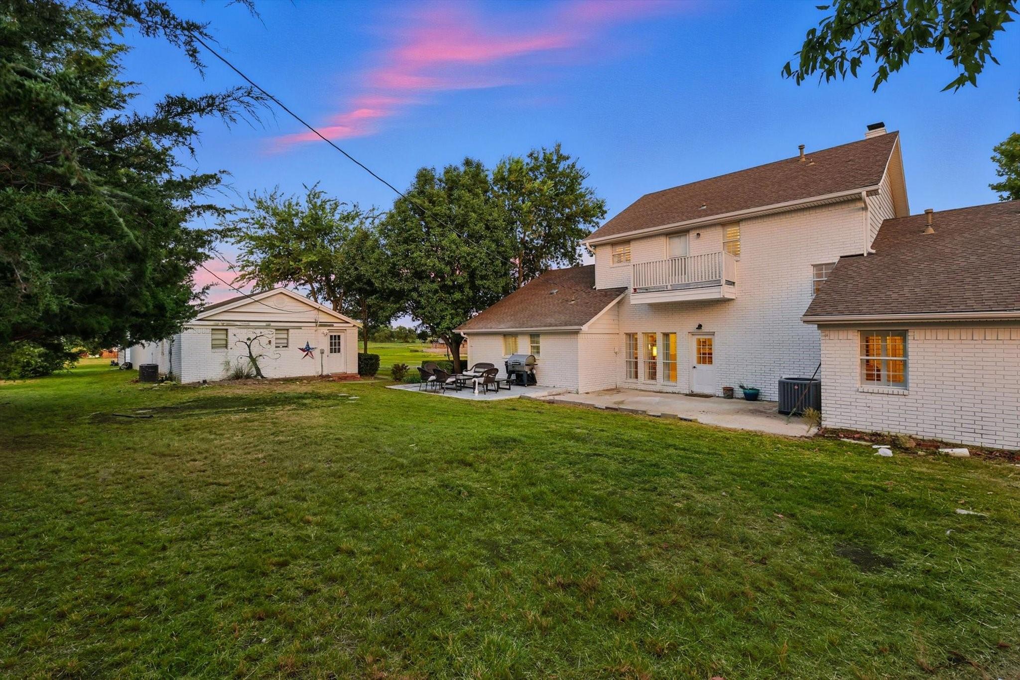 main property photo 30