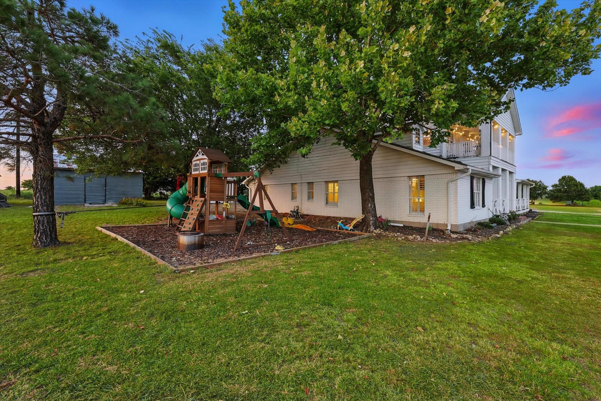 main property photo 33