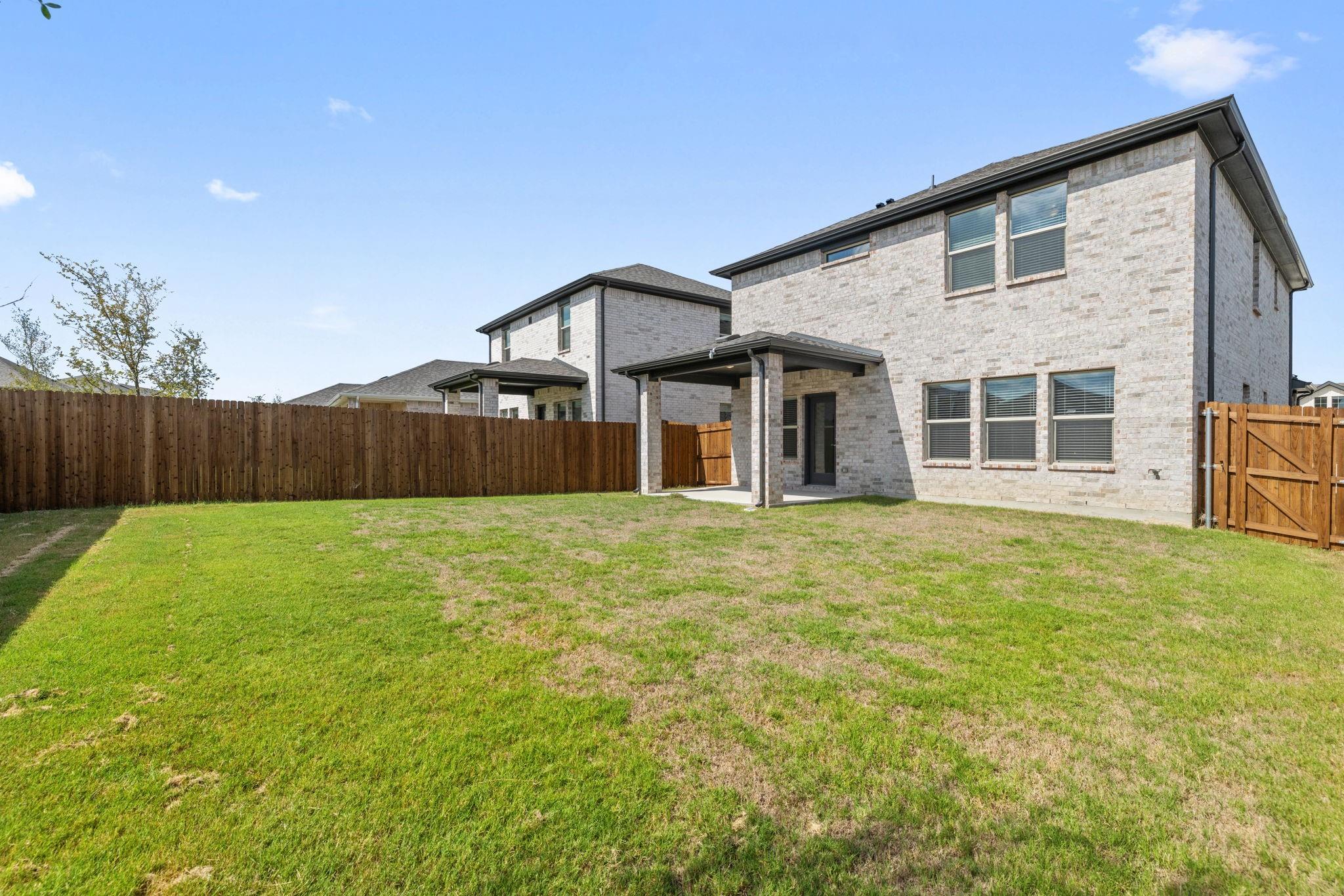 main property photo 27