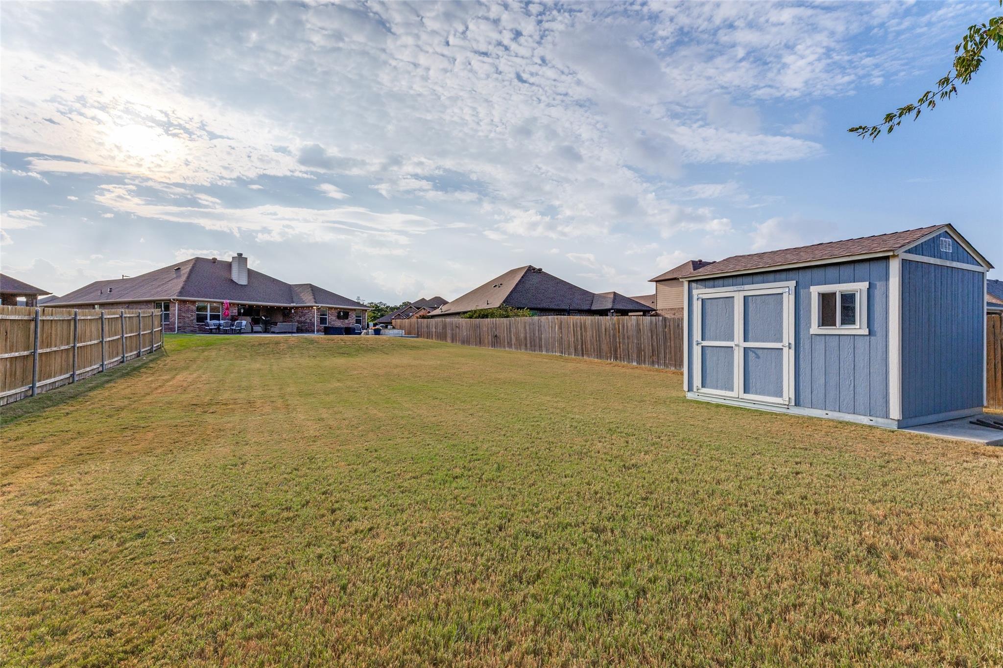 main property photo 37