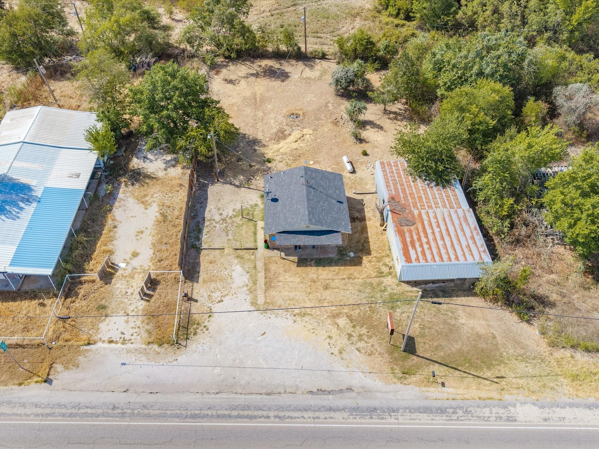main property photo 11