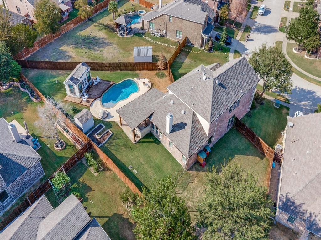 main property photo 34