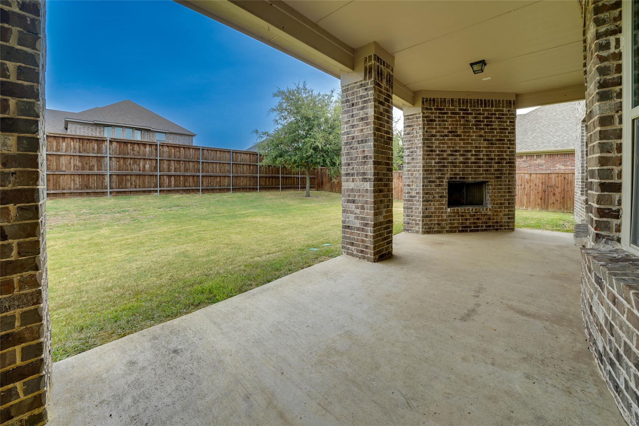 main property photo 34