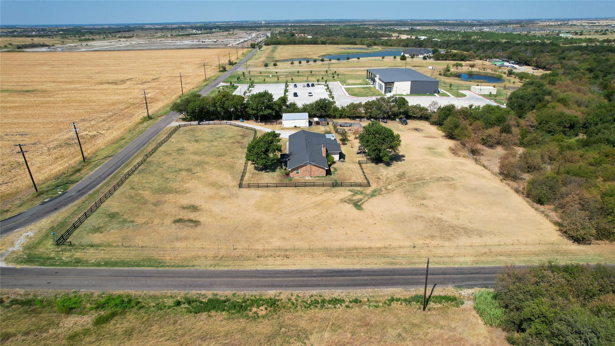 main property photo 7