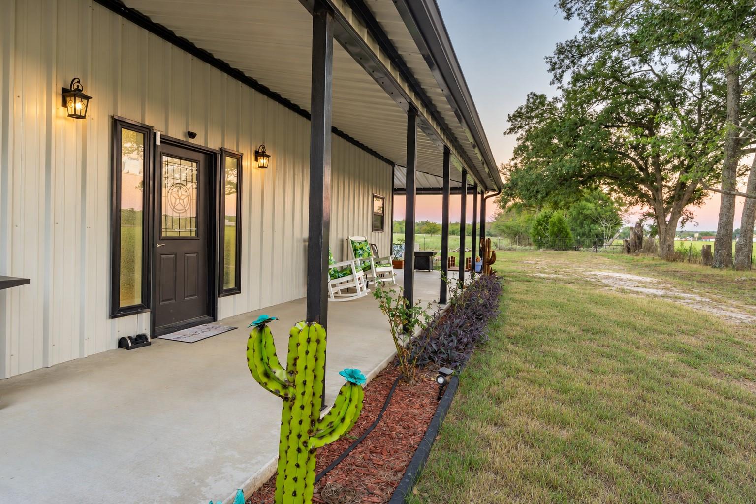 main property photo 27