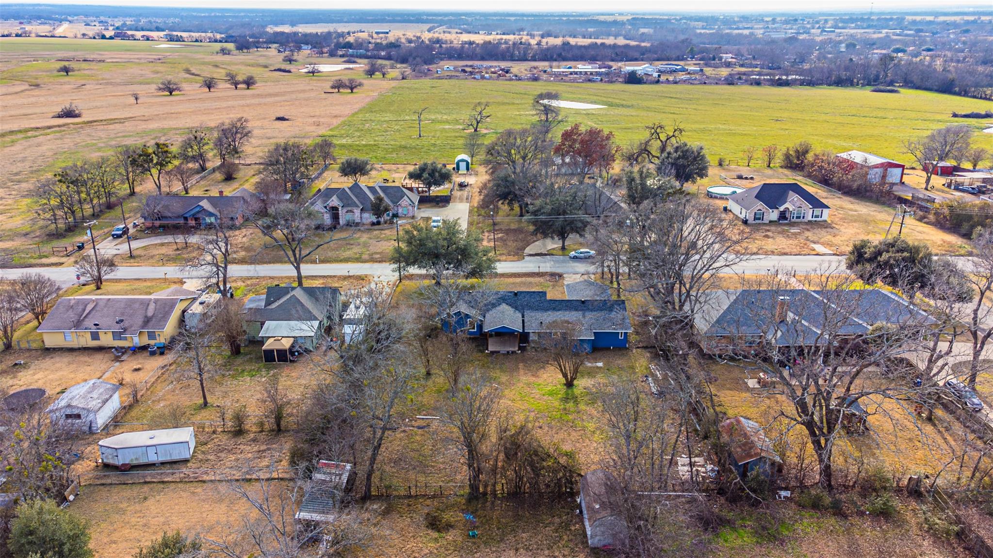 main property photo 29
