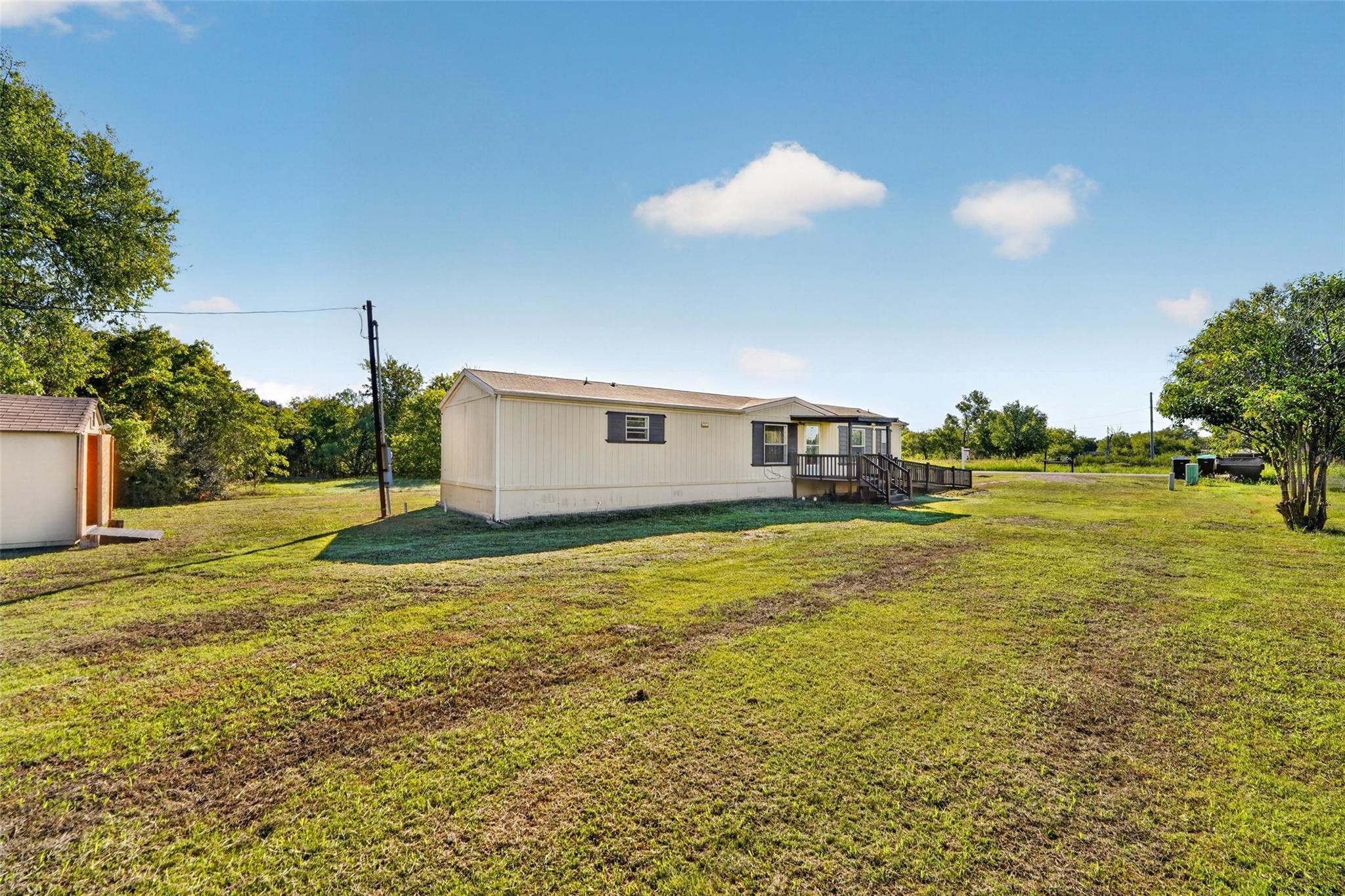 main property photo 7