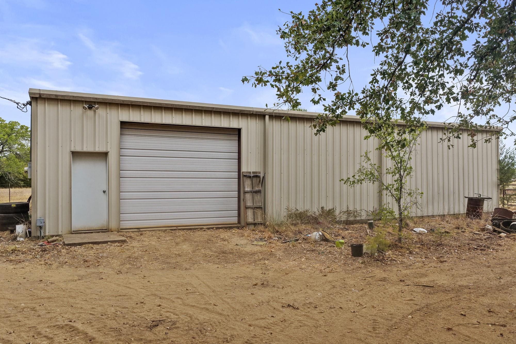 main property photo 33