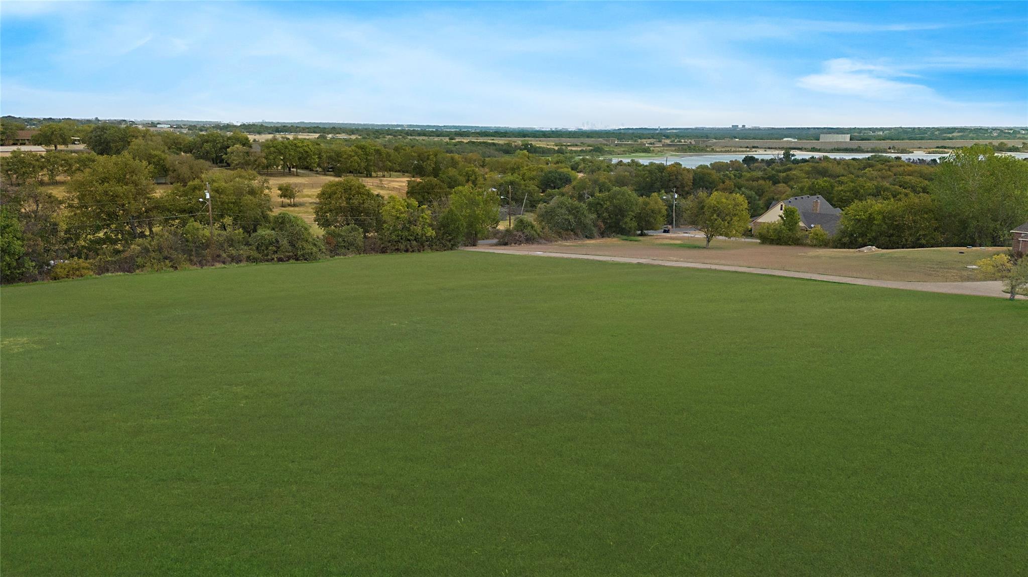 main property photo 8