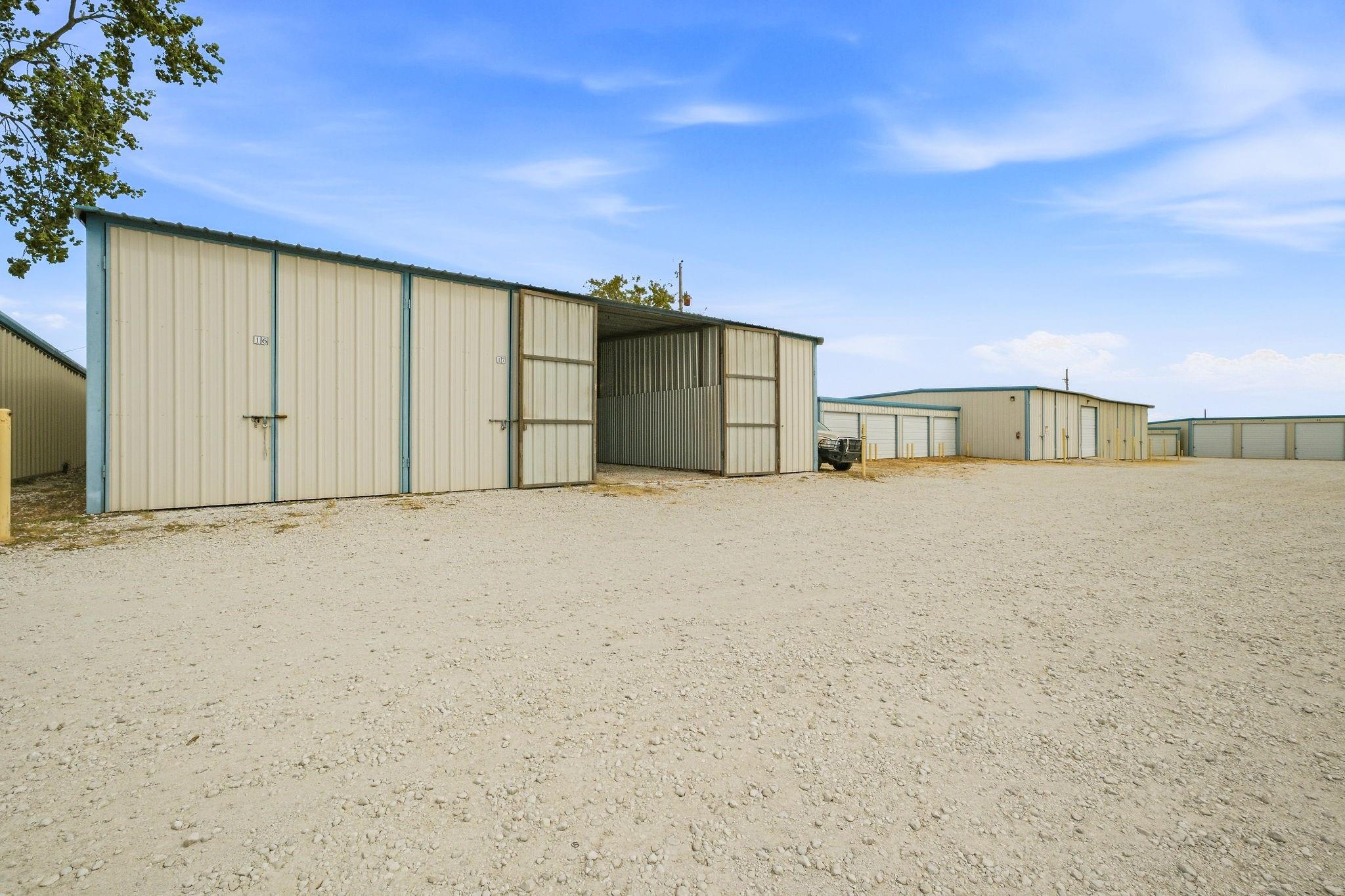 main property photo 19