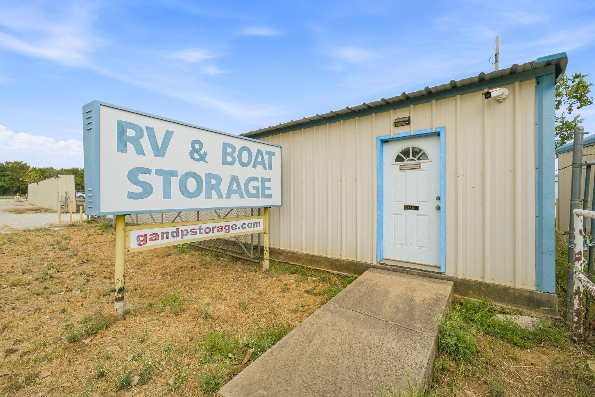 main property photo 32