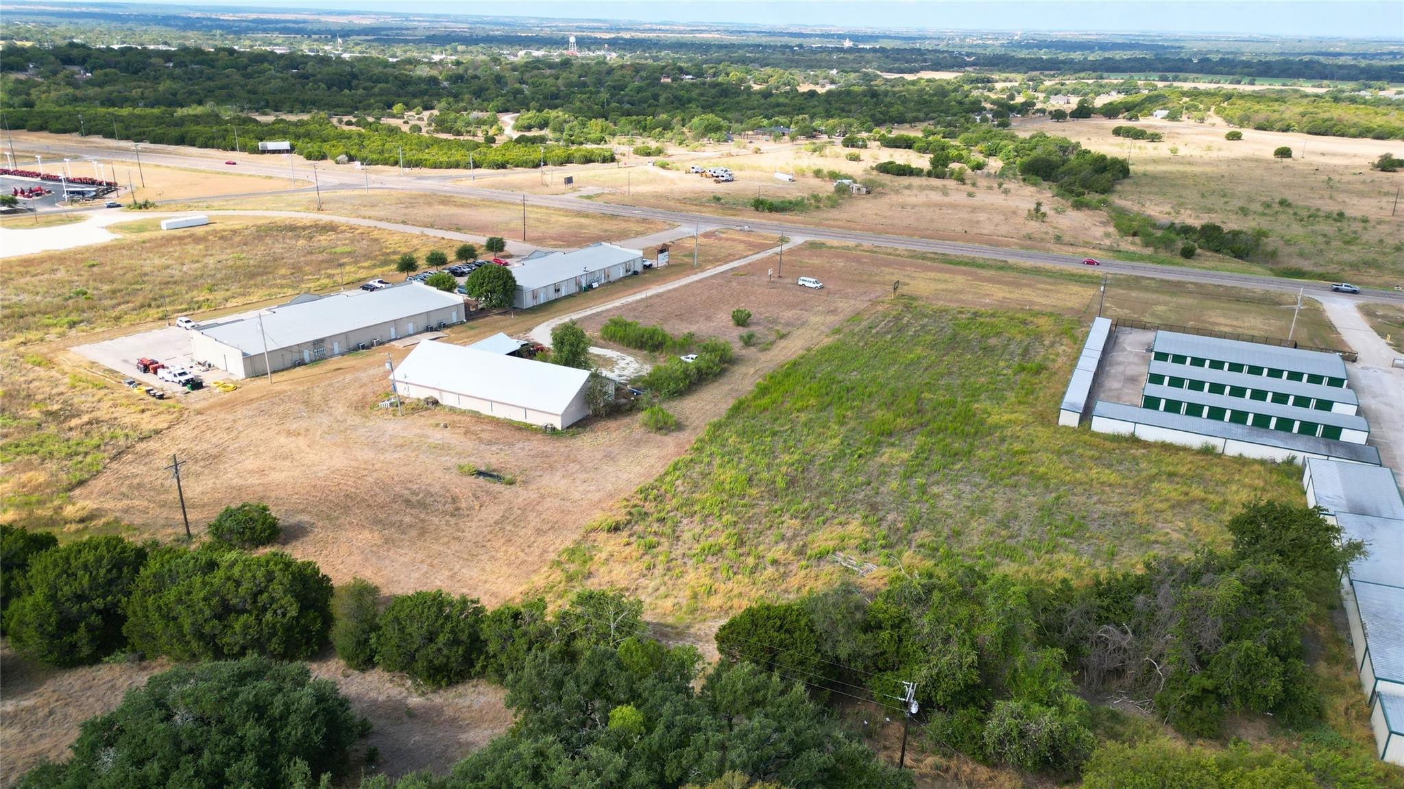main property photo 10