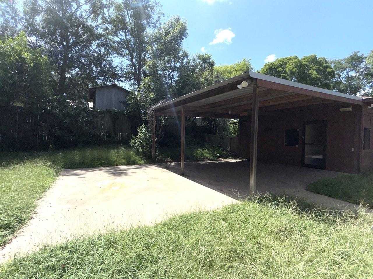 main property photo 6