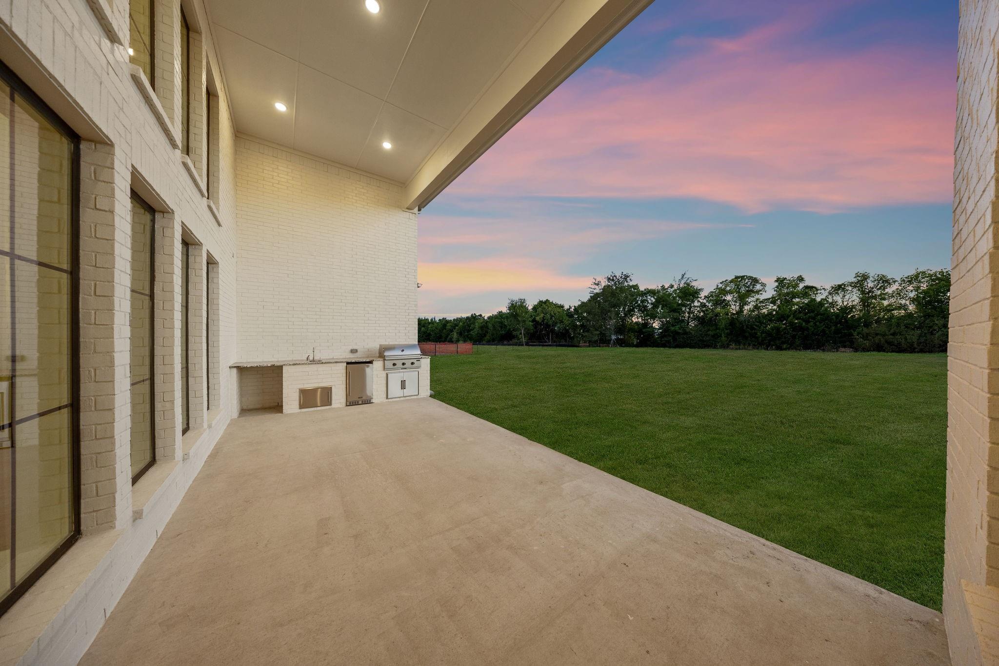main property photo 36