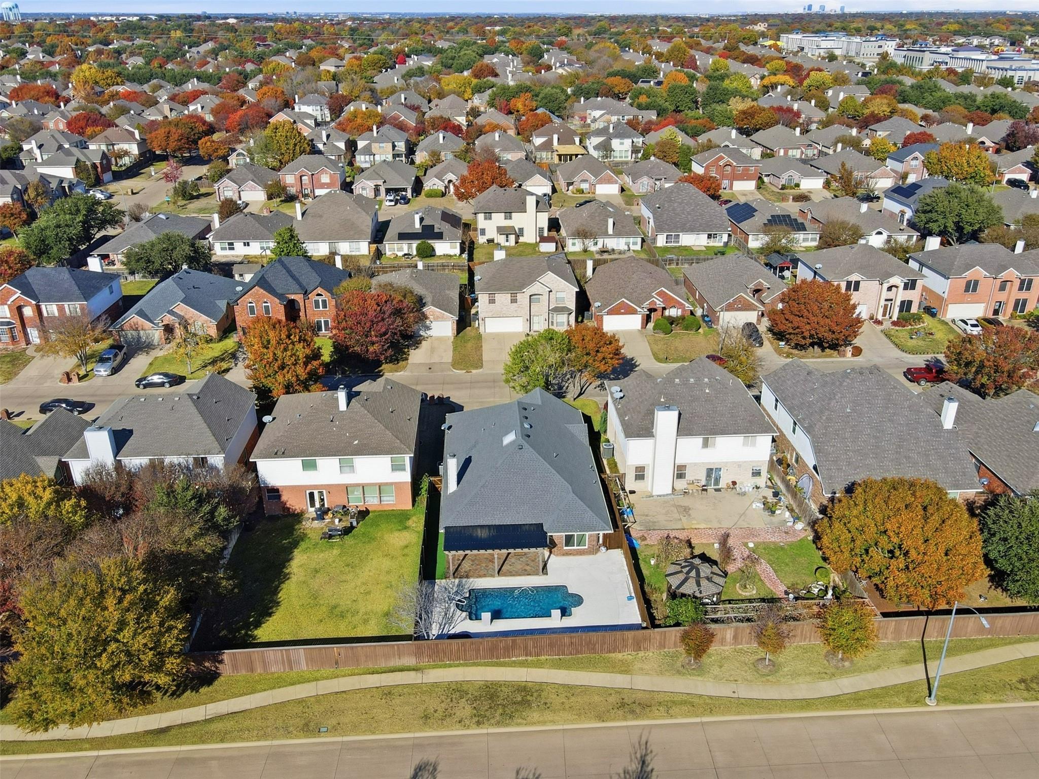 main property photo 32
