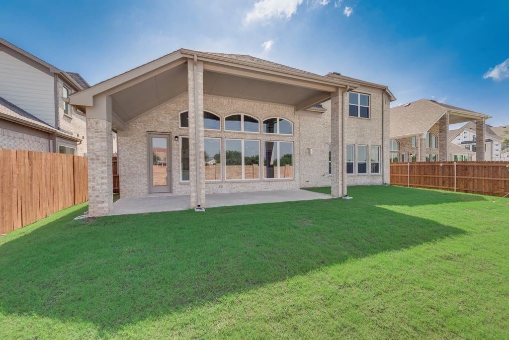 main property photo 30
