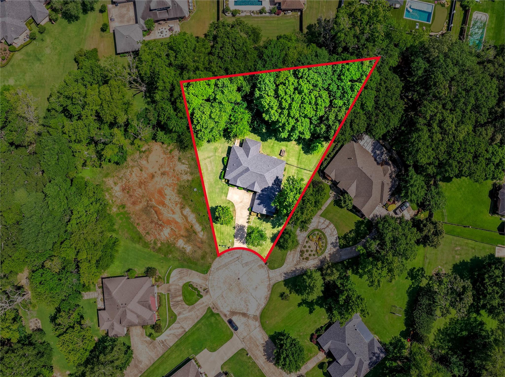 main property photo 30