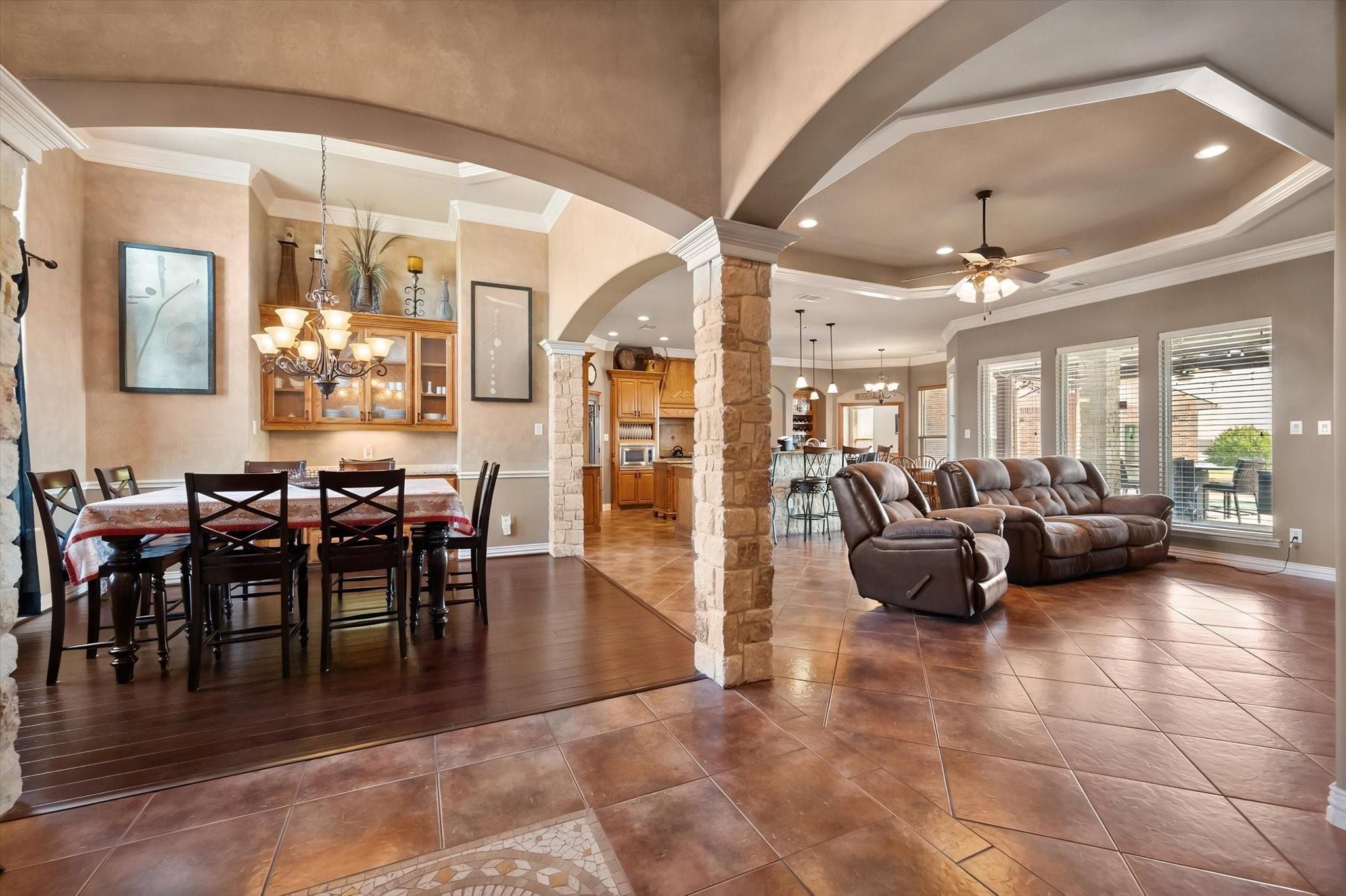main property photo 14