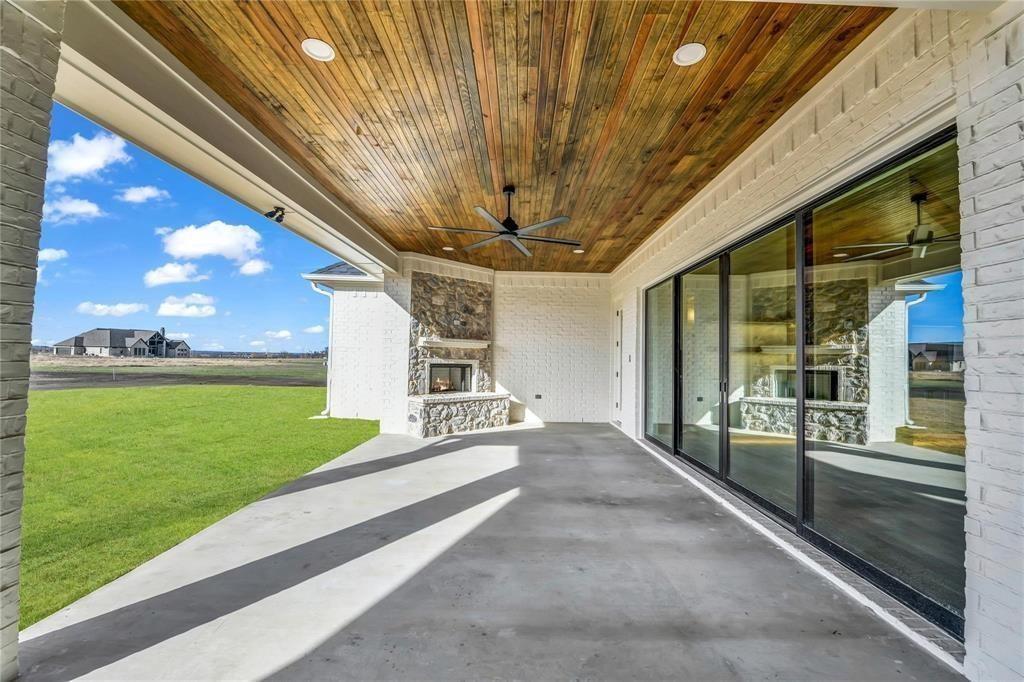 main property photo 36