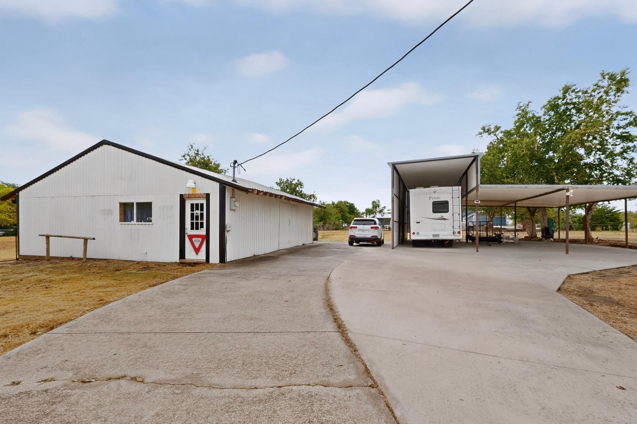 main property photo 38