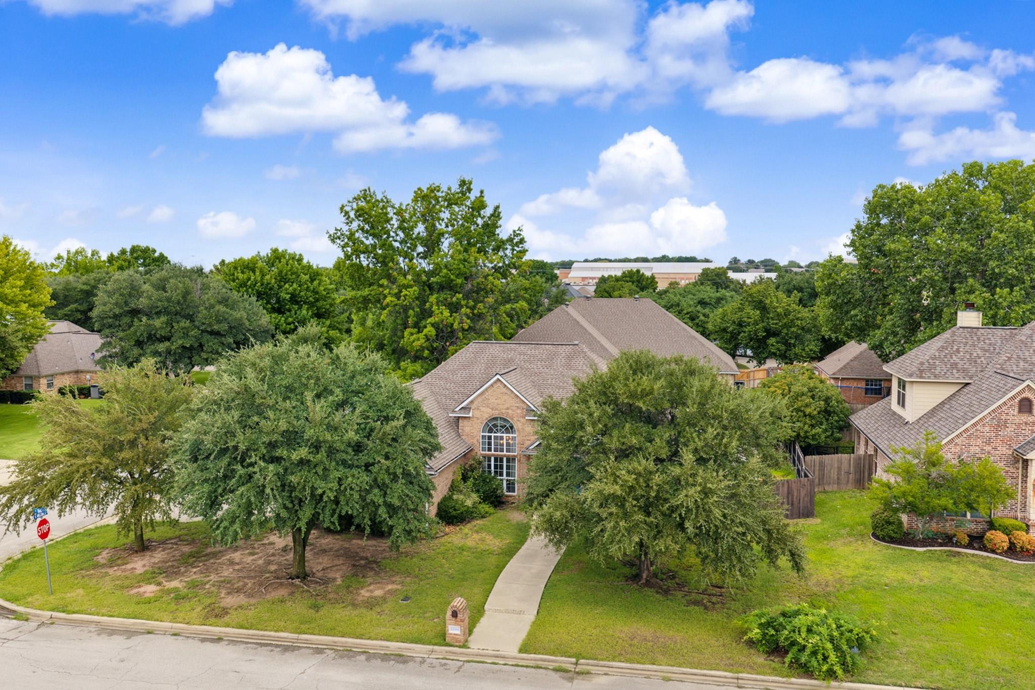 main property photo 29