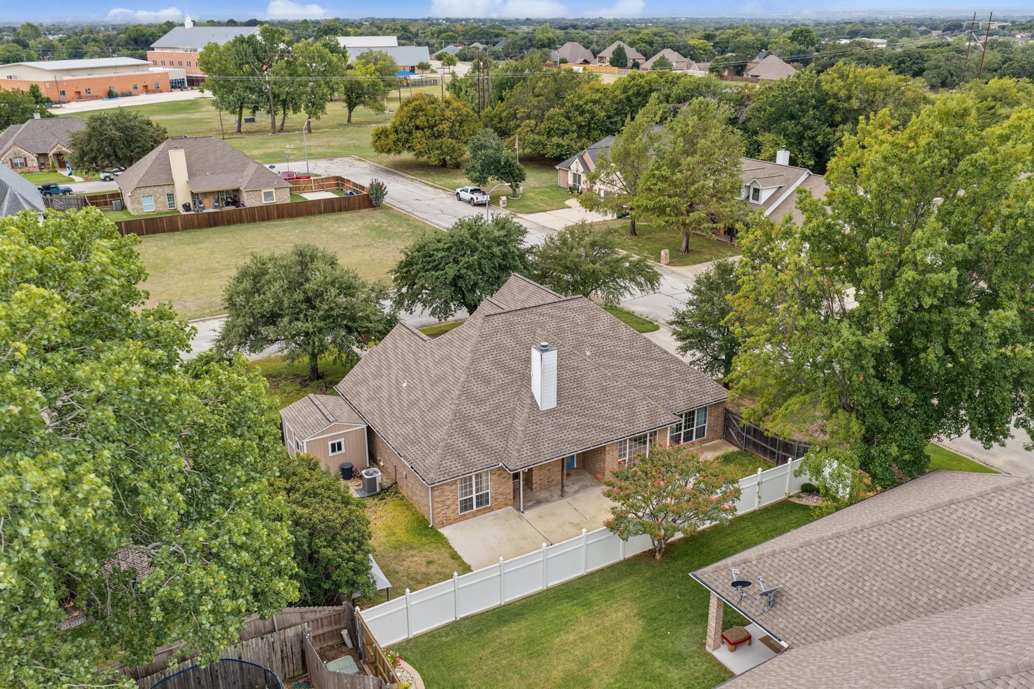 main property photo 36