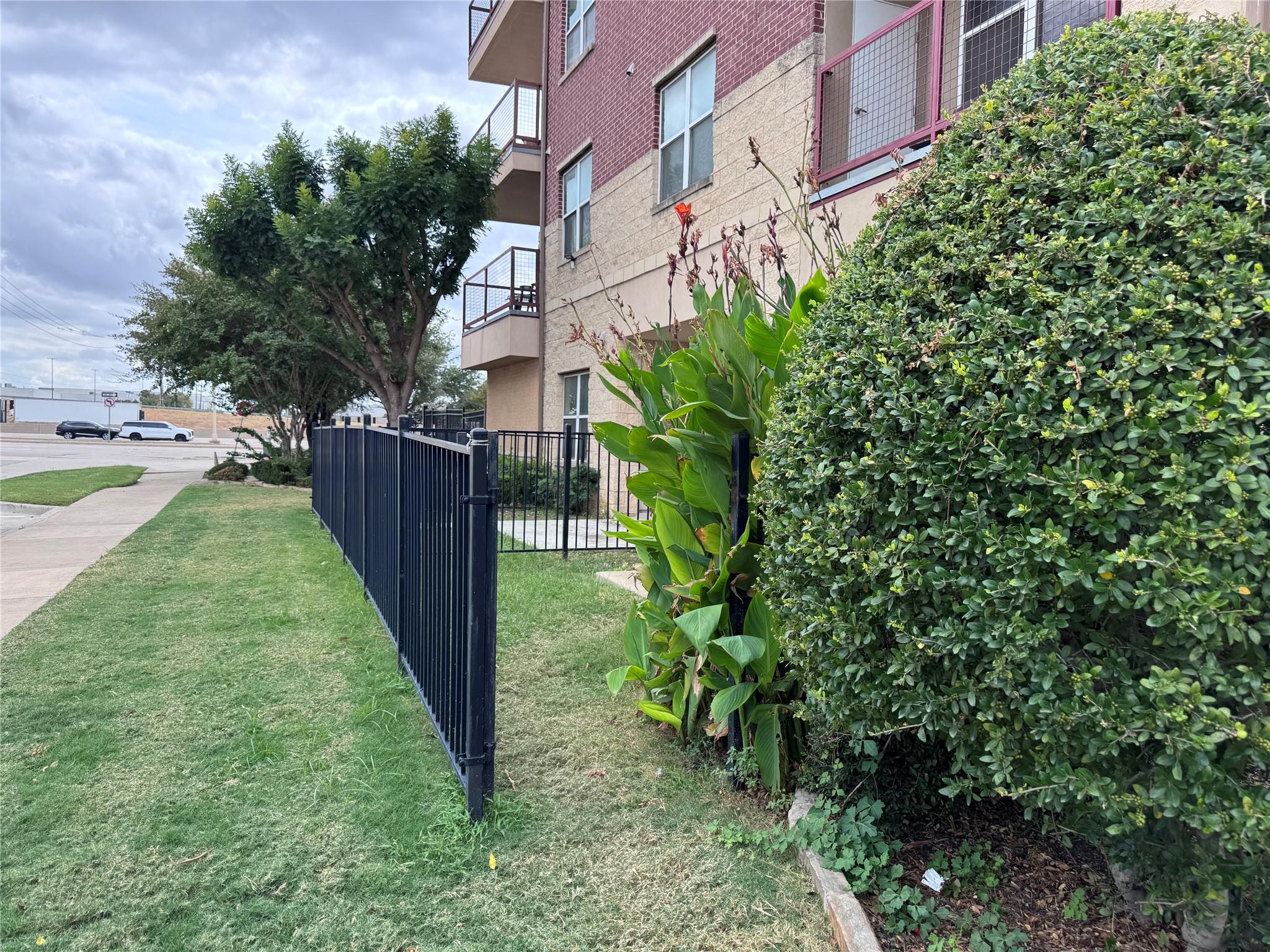 main property photo 27