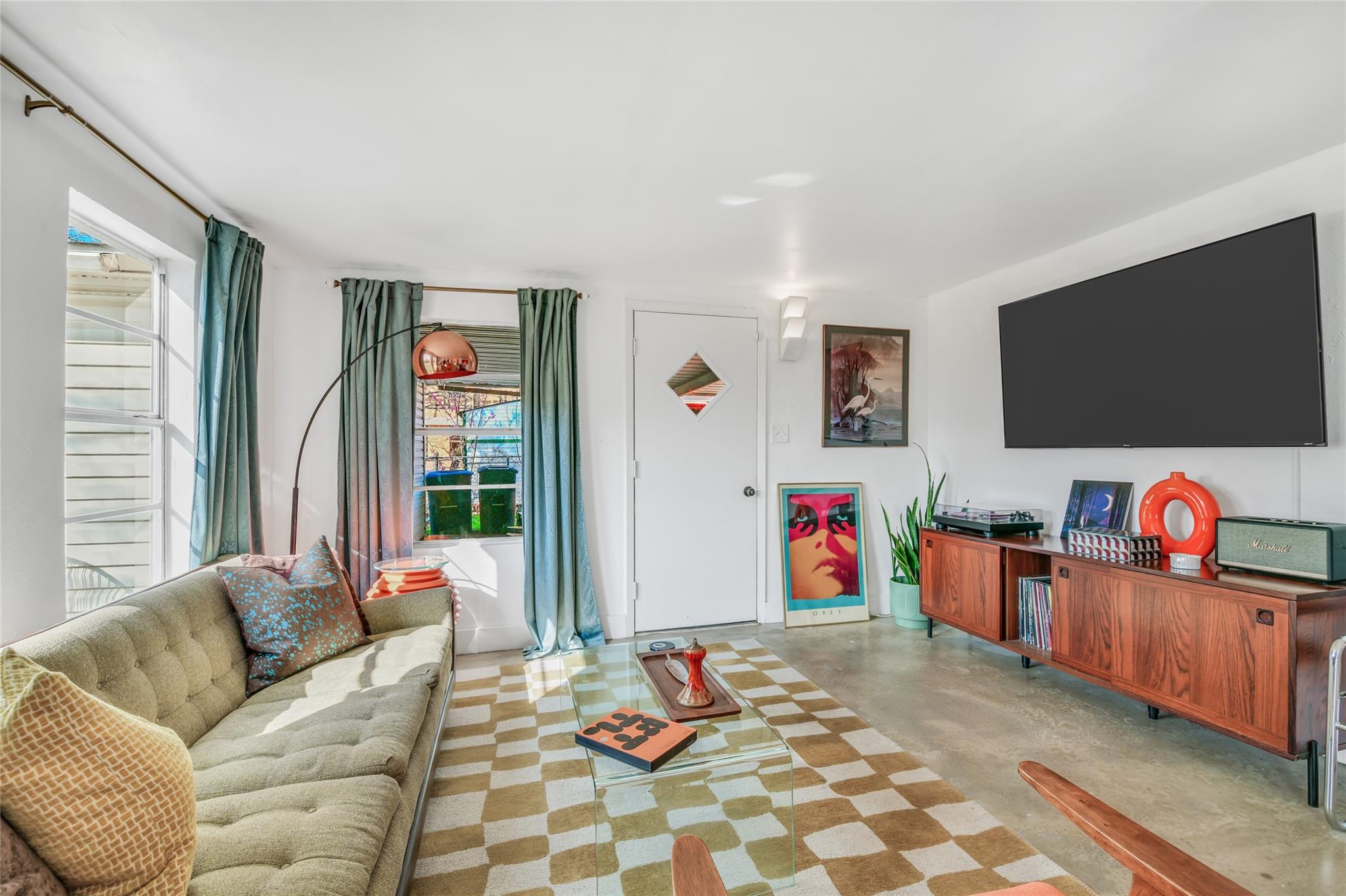main property photo 26
