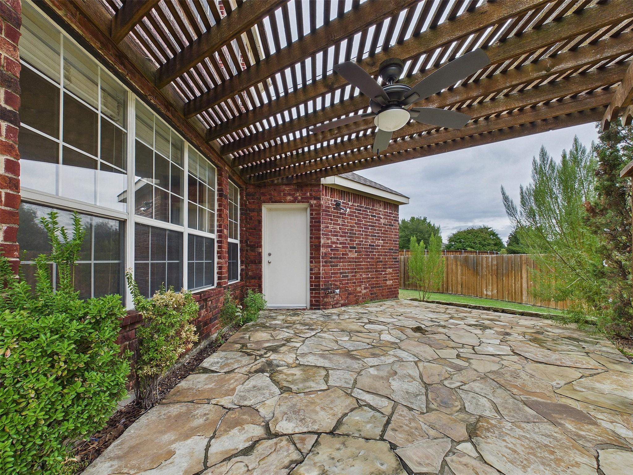 main property photo 34