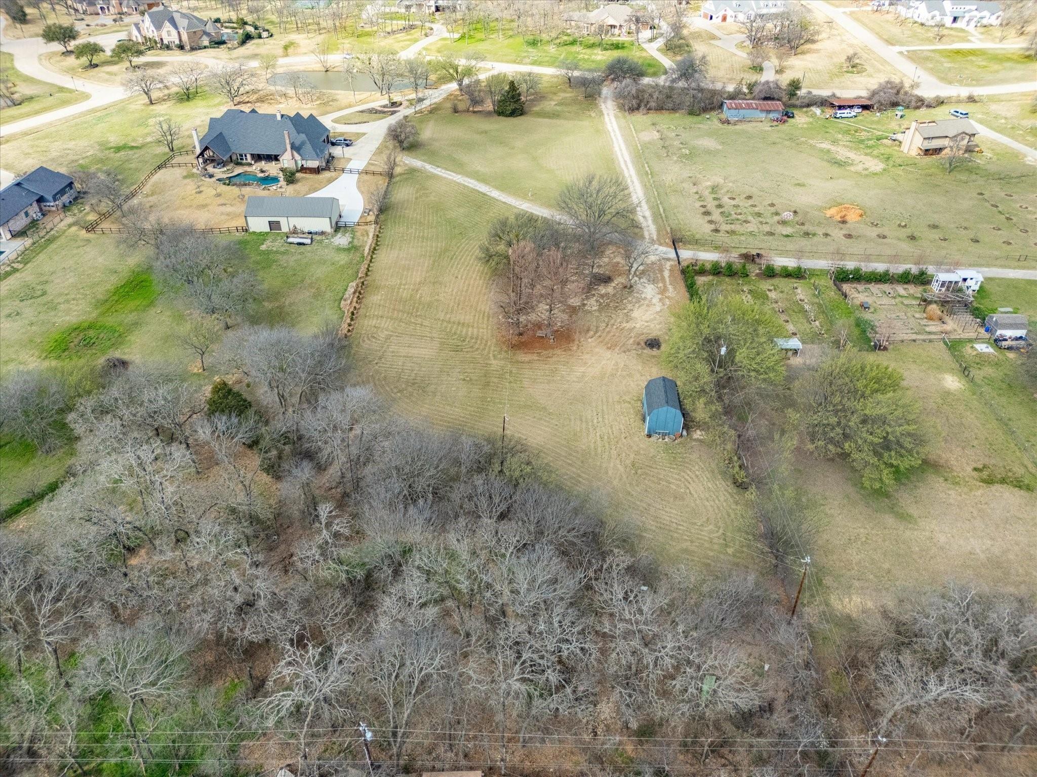 main property photo 14