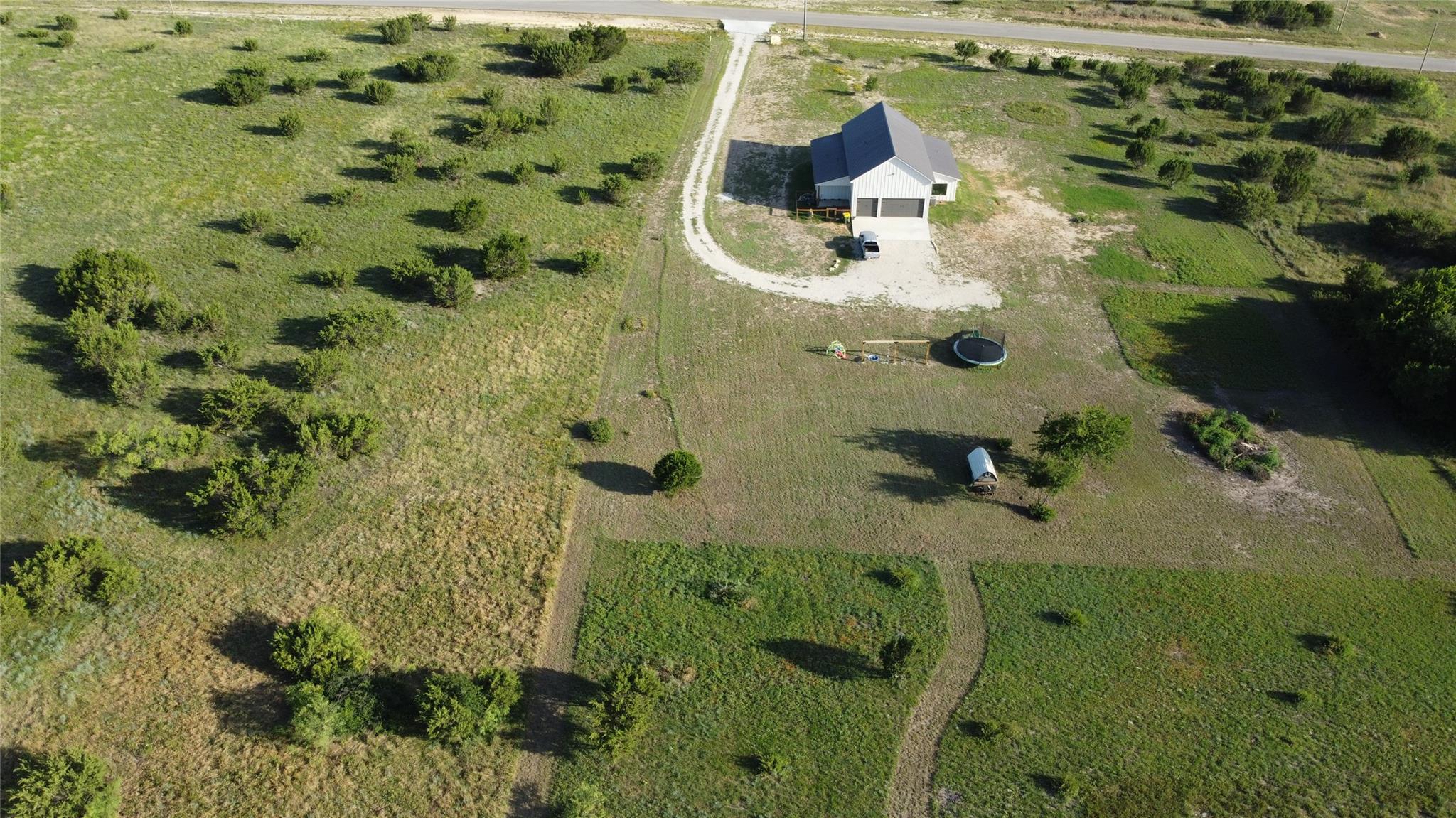 main property photo 31