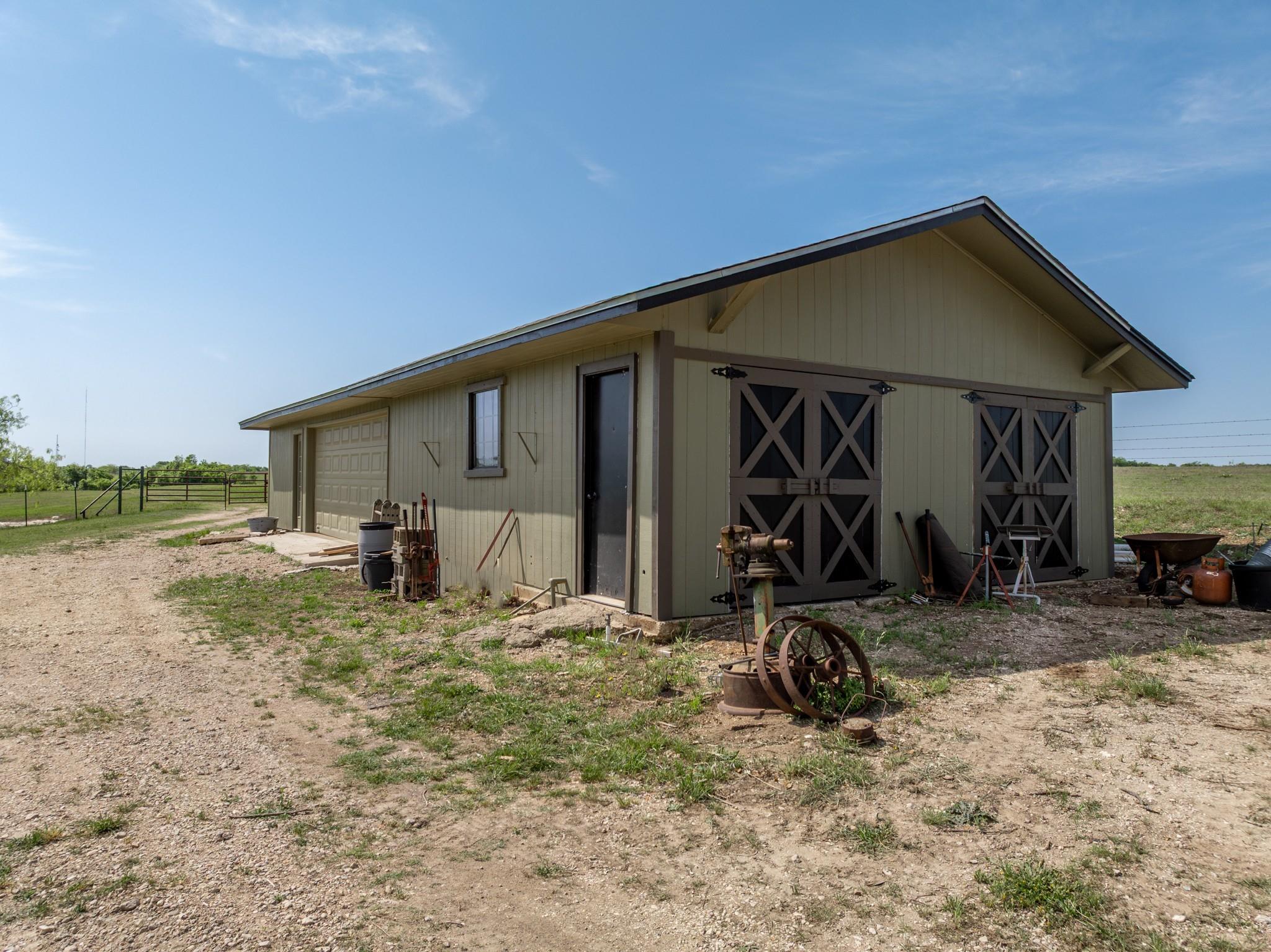 main property photo 33