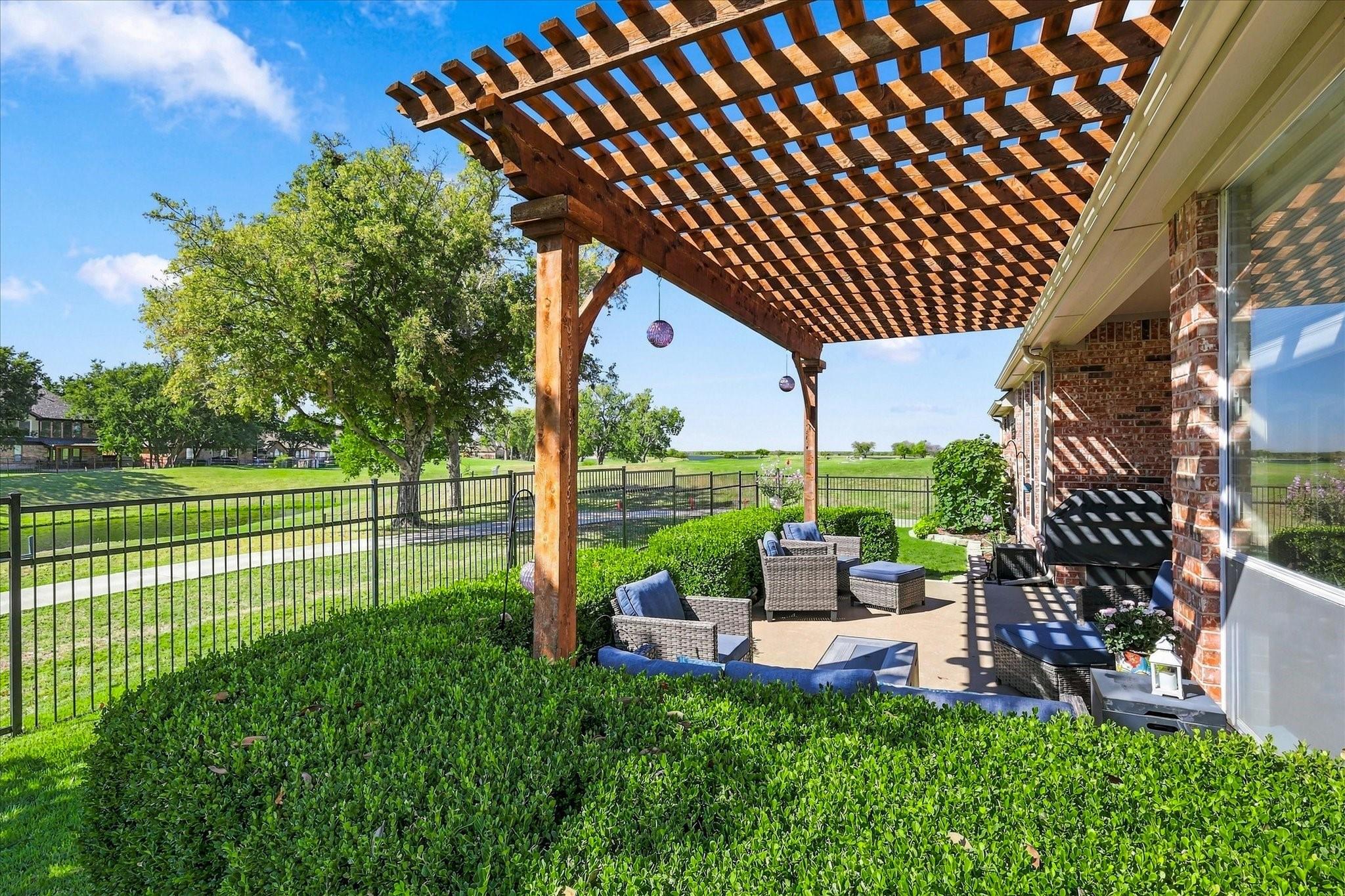main property photo 27