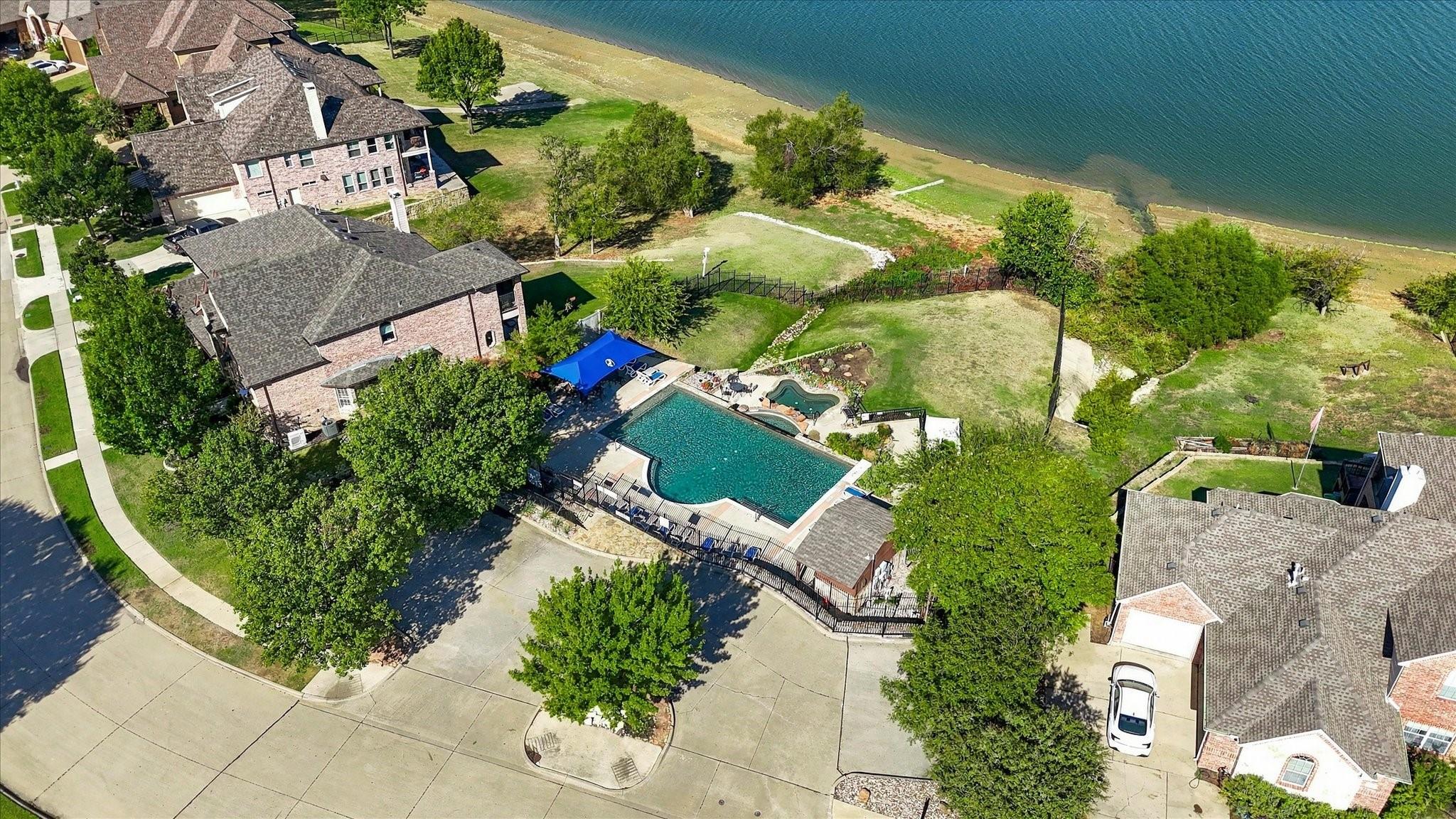 main property photo 38