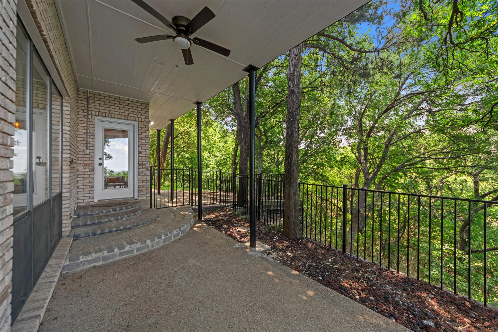 main property photo 35