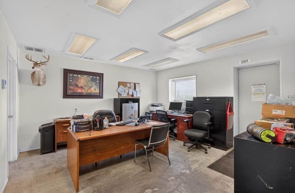 main property photo 21