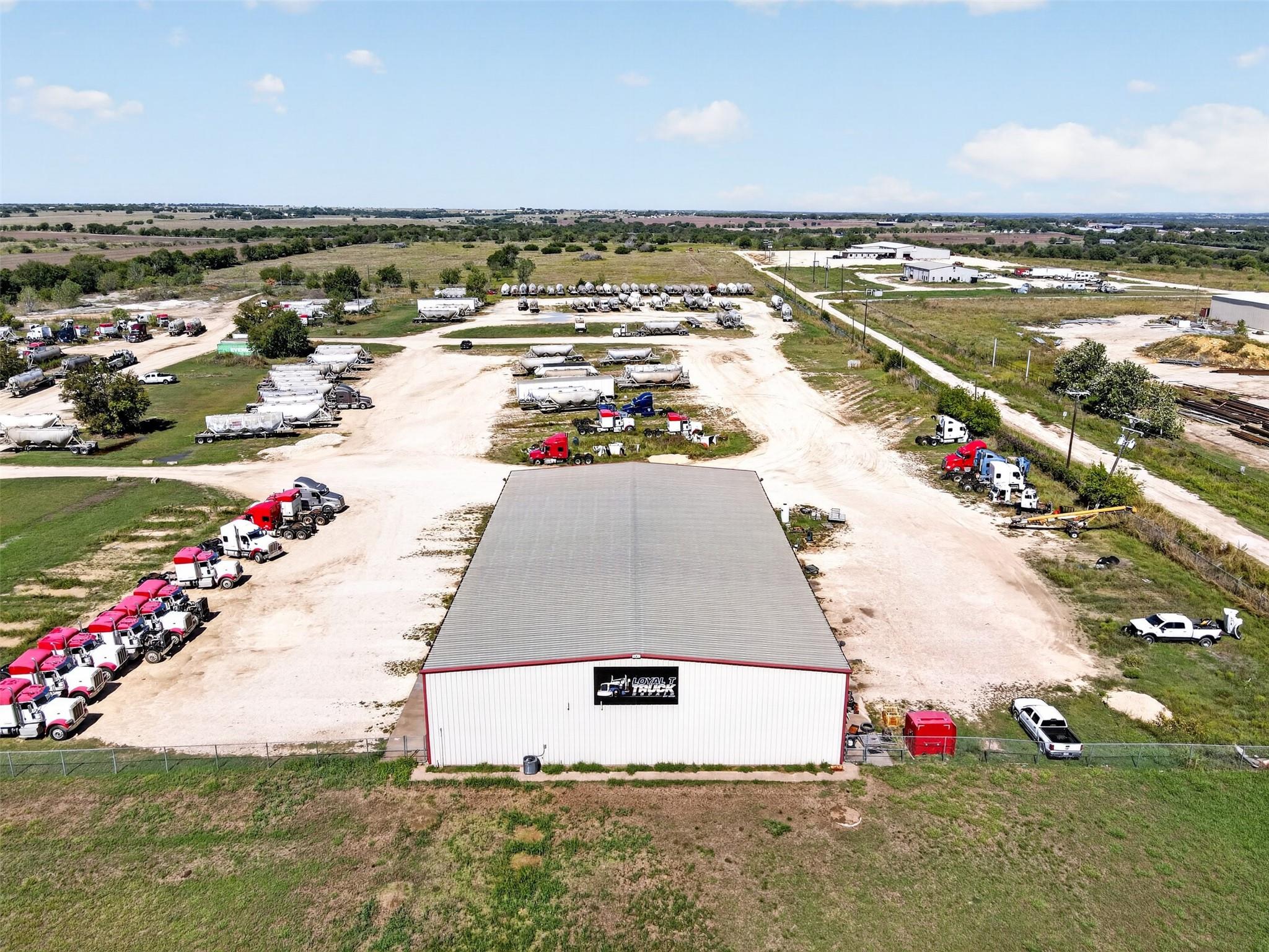 main property photo 4
