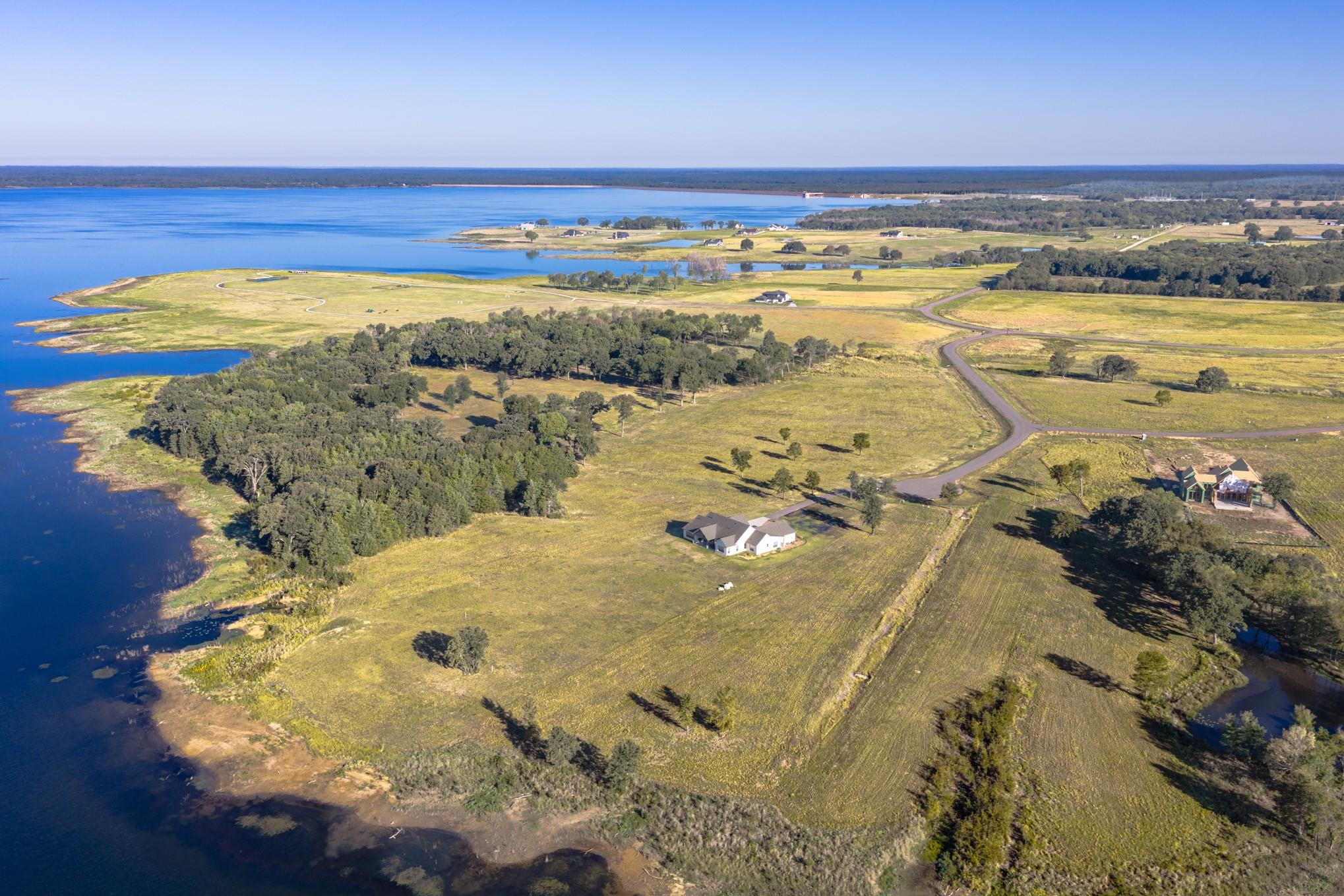 main property photo 18
