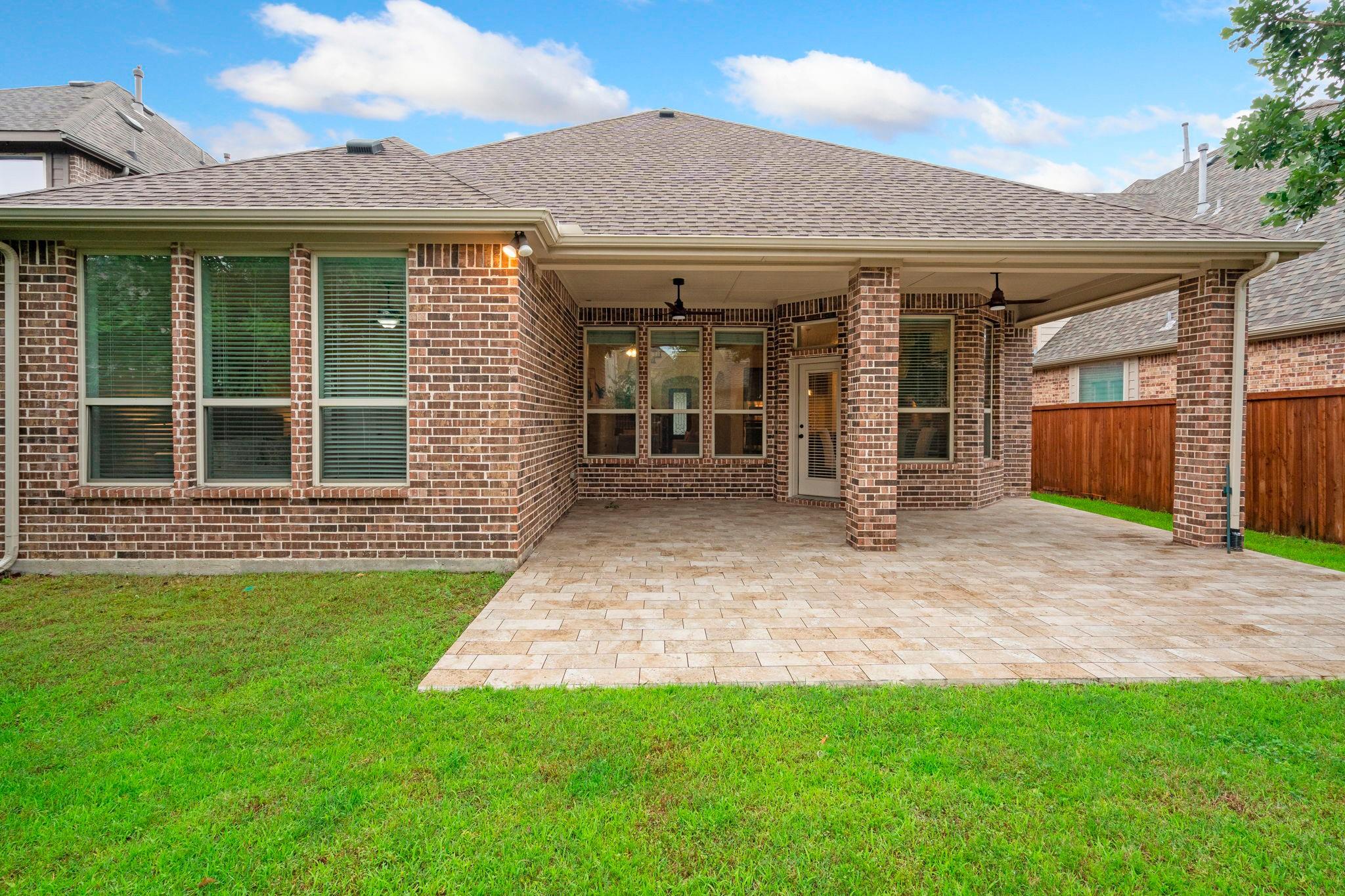 main property photo 30