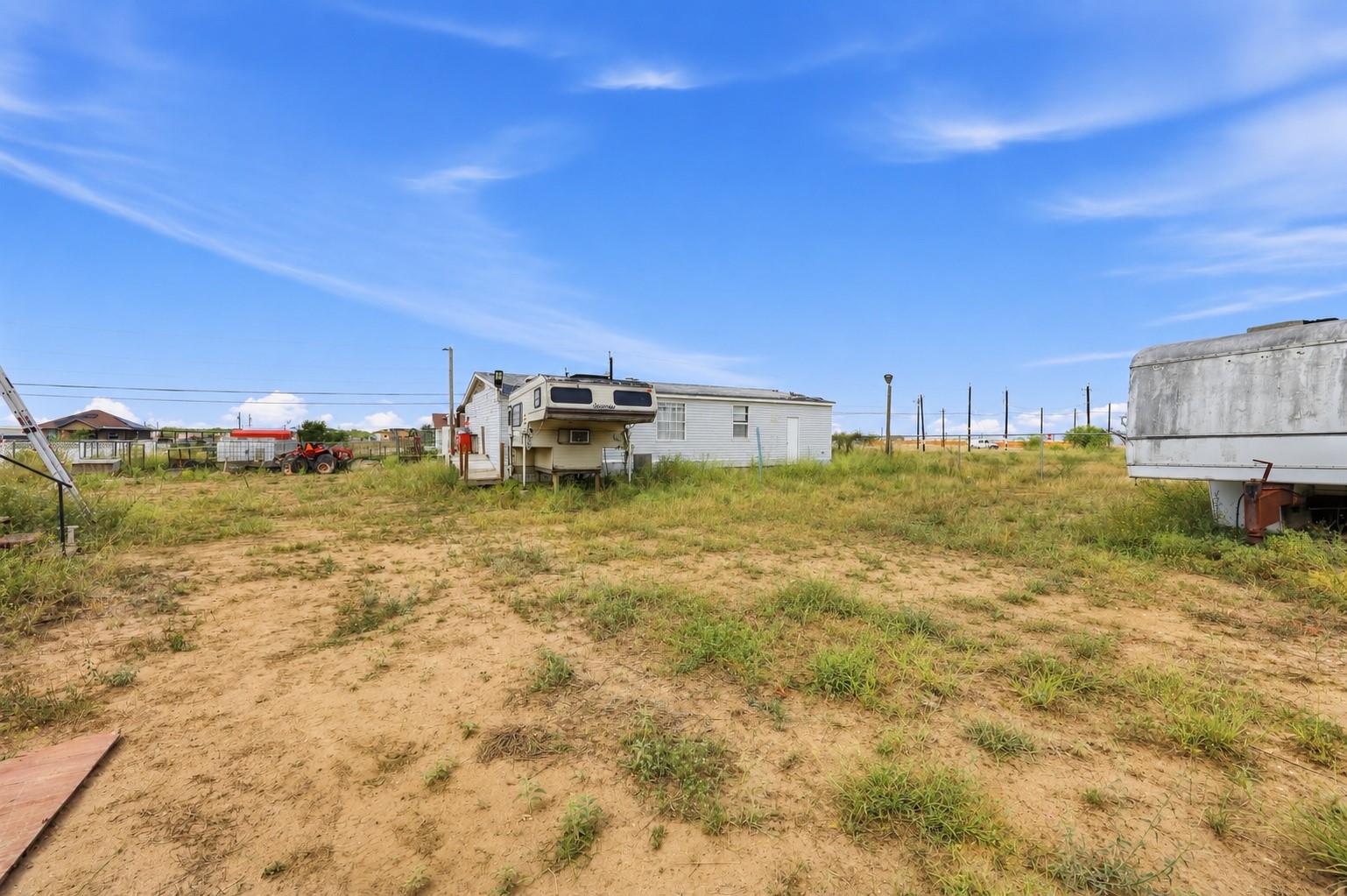 main property photo 33