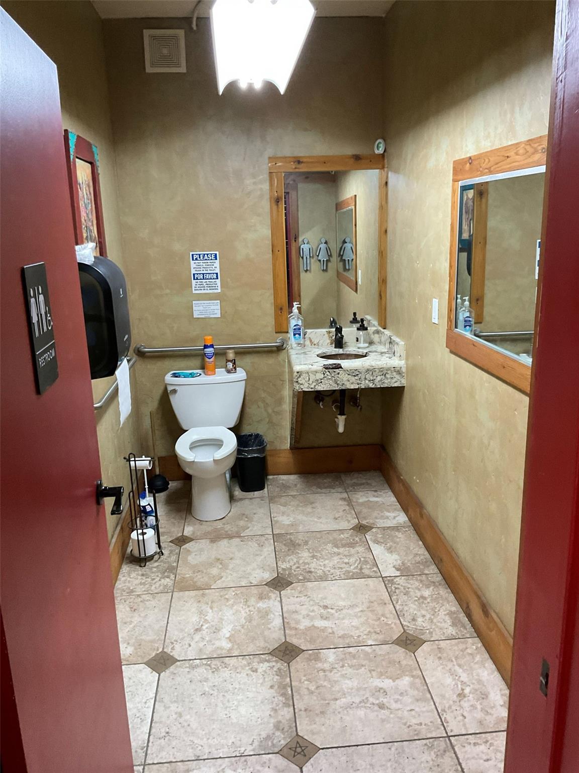 main property photo 6